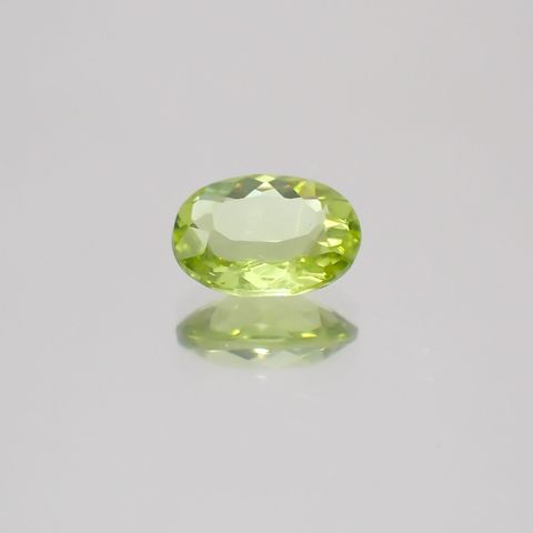 グリーンエンスタタイト(宝石名グリーン・エンスタタイト)カメルーン産 0.52ct 識別済[231224390]5.9x4.3mm前後