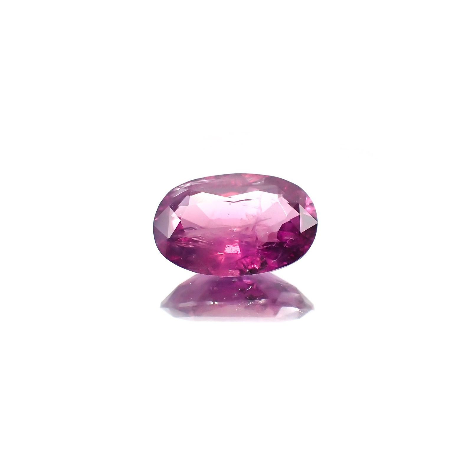 パープルサファイア(宝石名パープル・サファイア) カシミール産 1.700ct ソ付(彩珠)[20127300]9.2×6.2mm前後