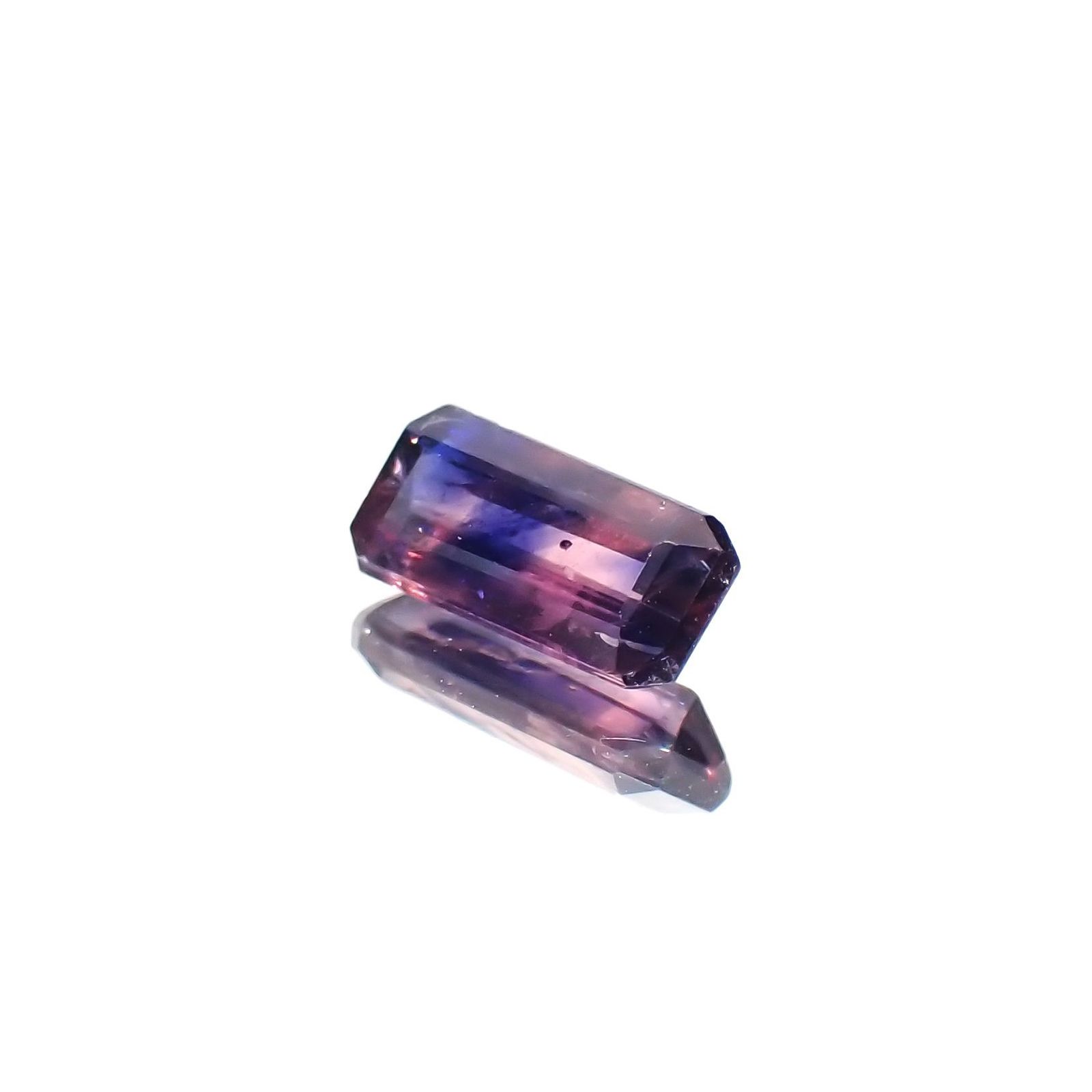 ウィンザーサファイア 非加熱 タンザニア・ウィンザー産 0.78ct [250722840]7.5x3.6mm前後