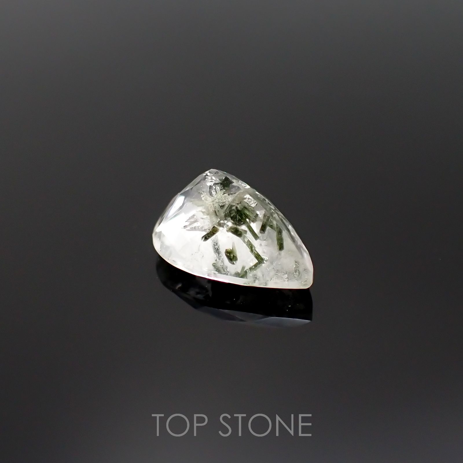 ヘデンベルジャイトインクォーツ インドネシア産 2.65ct[220917823]11.7x8.2mm前後