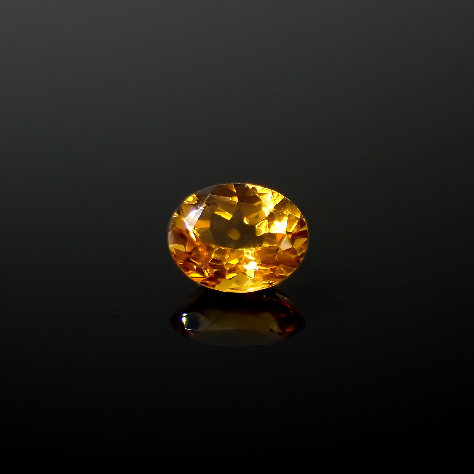 マデイラシトリン ブラジル・ミナスジェライス州産 2.53ct[240427130]10.8x8mm前後
