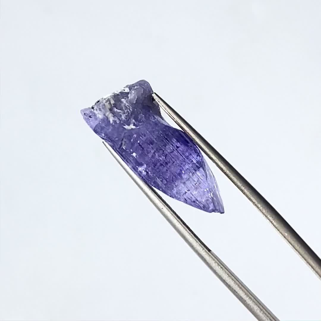 タンザナイト 原石(宝石名タンザナイト)タンザニア産 10.17ct 識別済