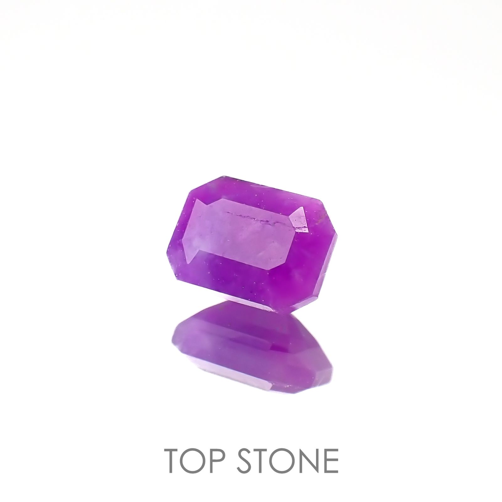 スギライト 南アフリカ産 0.42ct[220917608]5.3x3.9mm前後