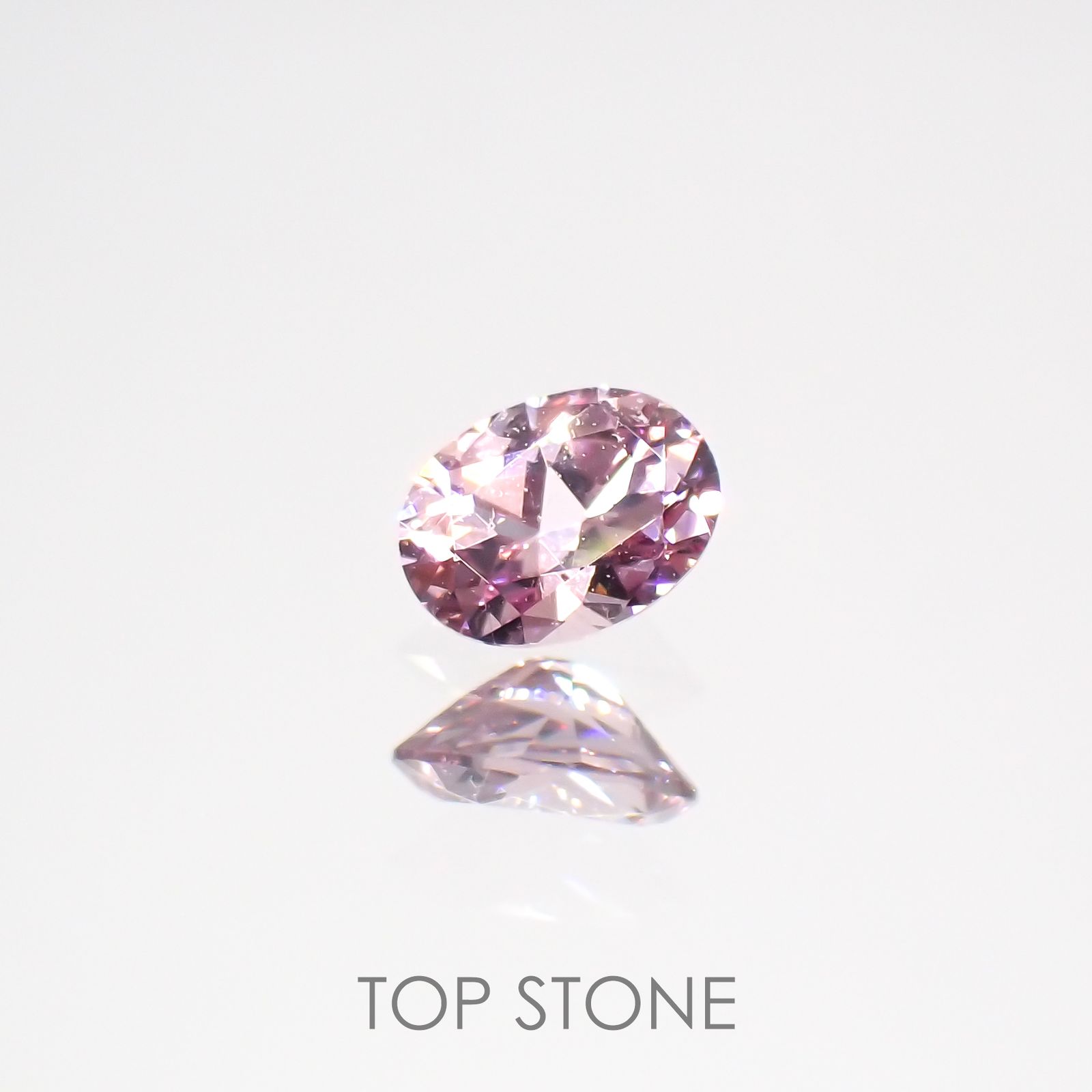 カラーシフトマラヤガーネット(宝石名ガーネット)タンザニア産 0.18ct 識別済[220515841]3.9x2.8mm前後