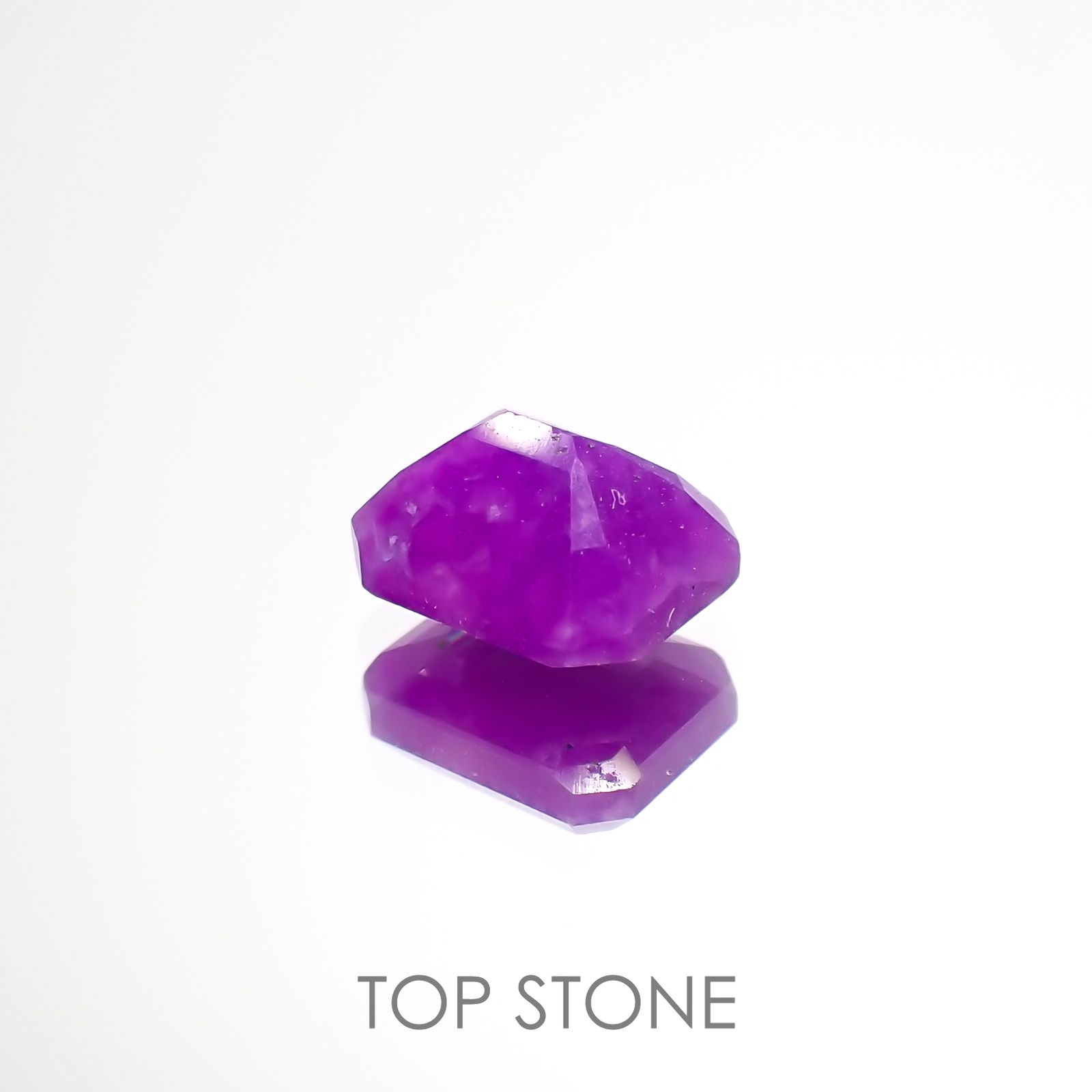 スギライト 南アフリカ産 0.80ct[221018318]6x4.8mm前後