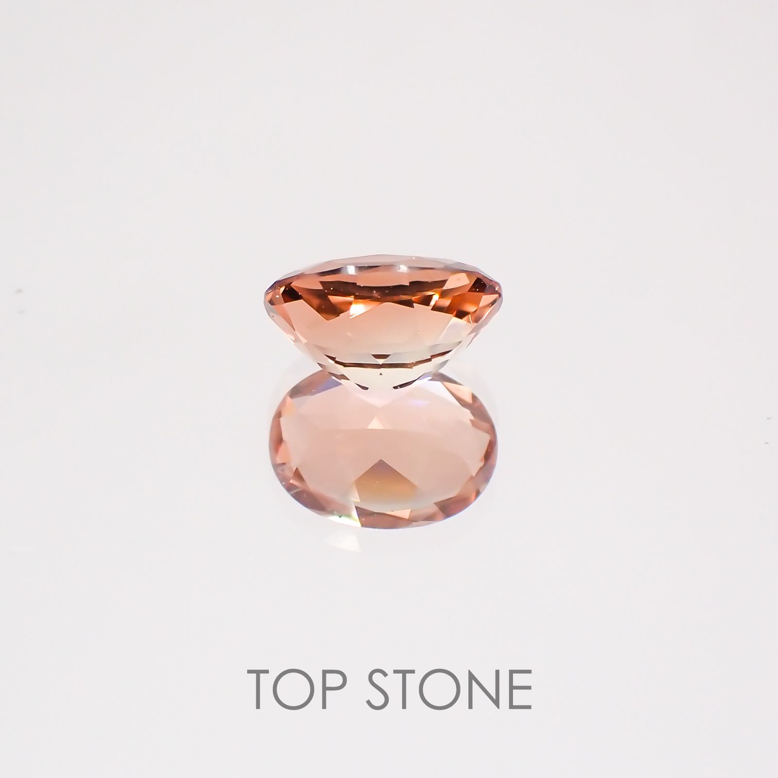 オレゴンサンストーン(宝石名ラブラドライト) アメリカ・オレゴン州産 0.90ct 識別済[21058892]7.4×5.3mm前後