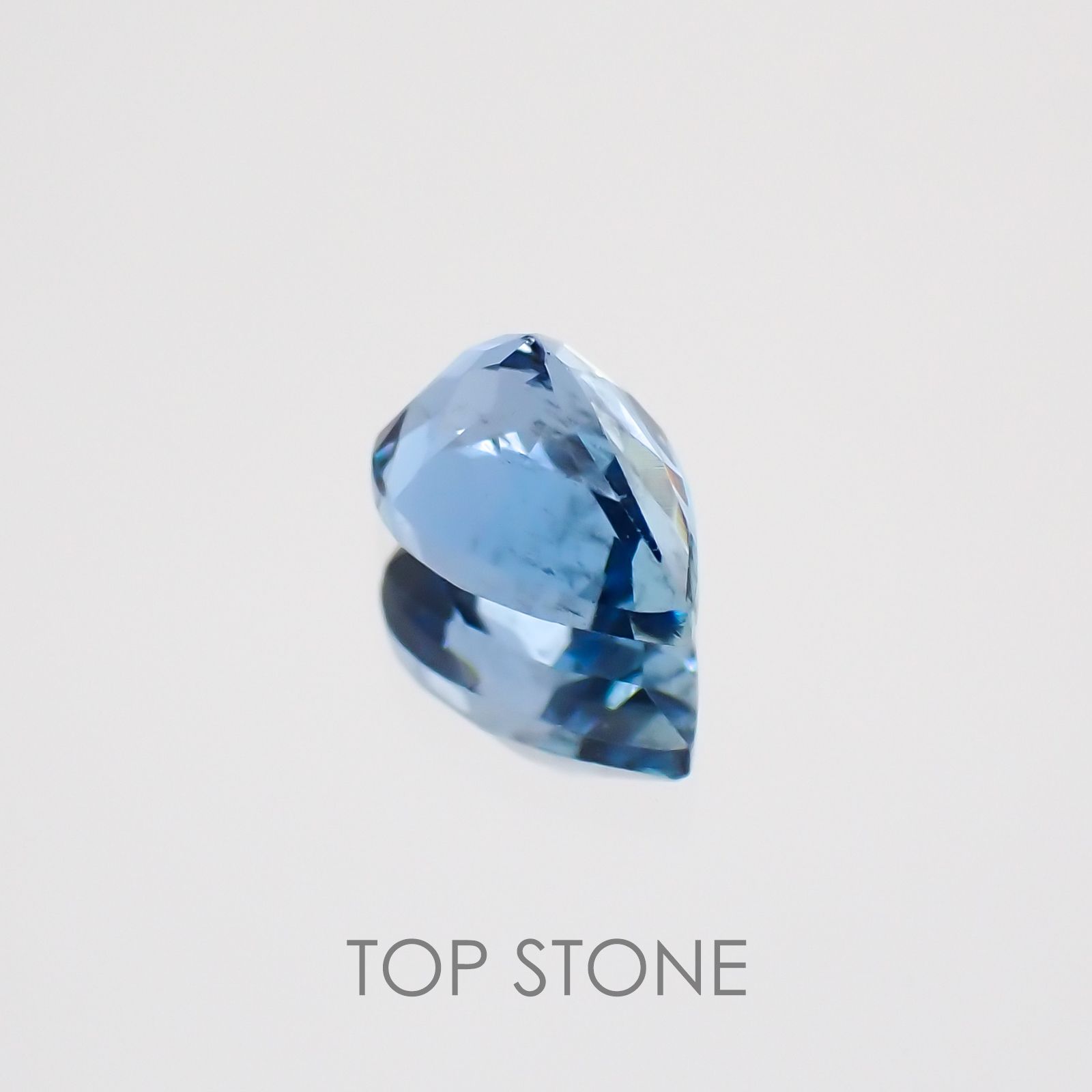 サンタマリア アクアマリン ブラジル産 ルース 0.39ct[21019119]5.9×3.9mm前後
