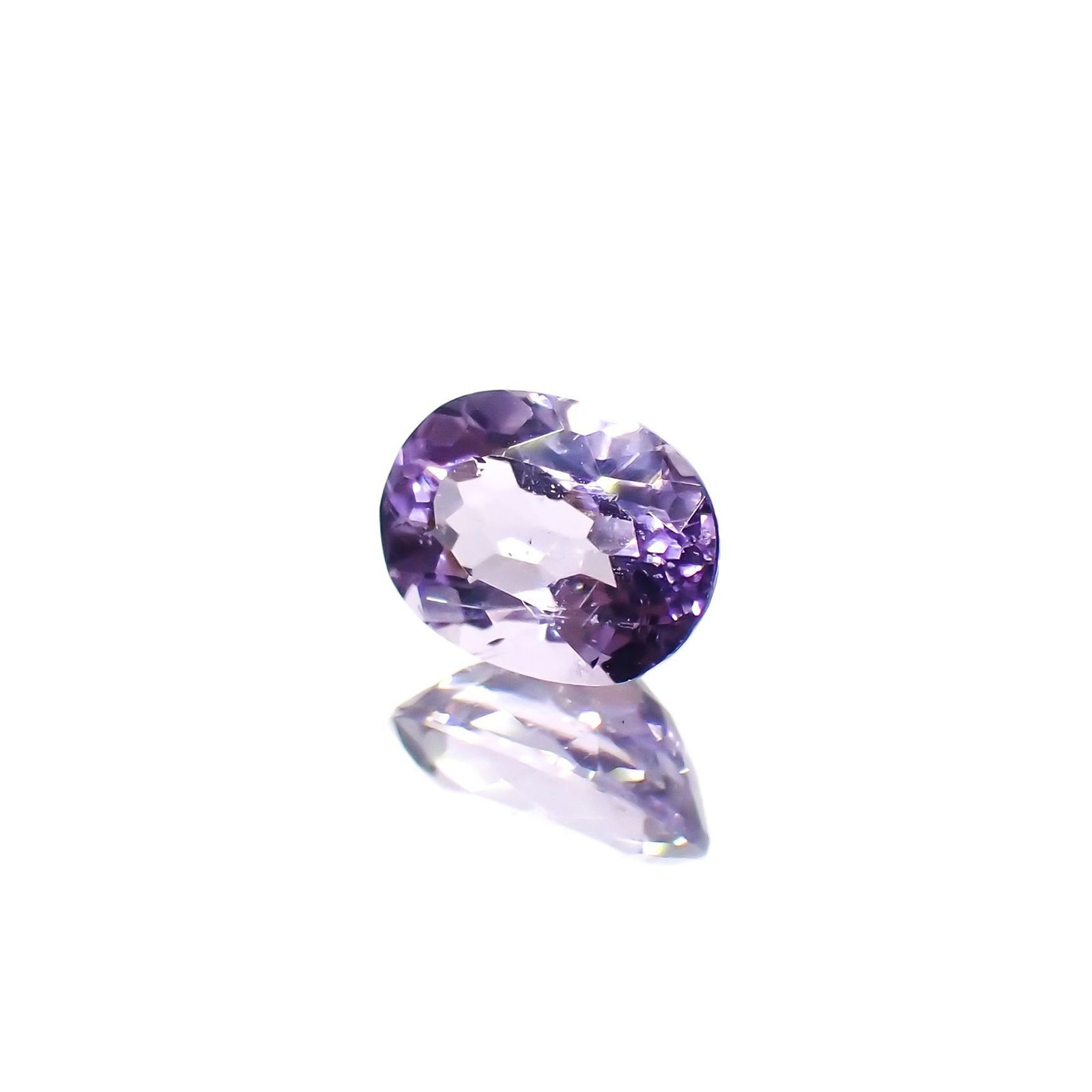 マリアライト(宝石名パープル・スキャポライト)スリランカ産 識別済 0.71ct / 6.8x5mm前後 [260514873]