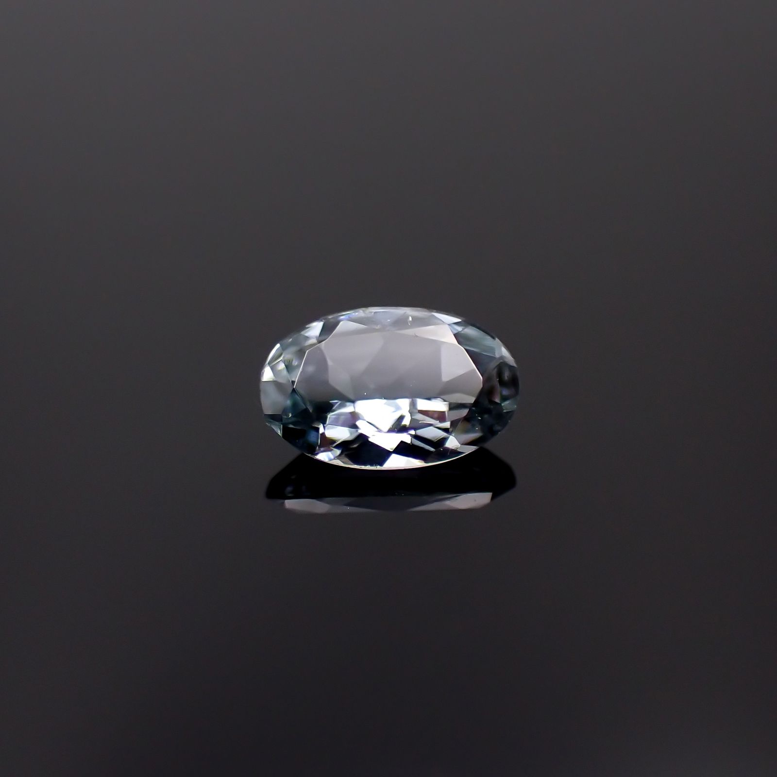 ブルーイッシュグレースピネル タンザニア産 0.42ct[231224884]5.9x3.9mm前後