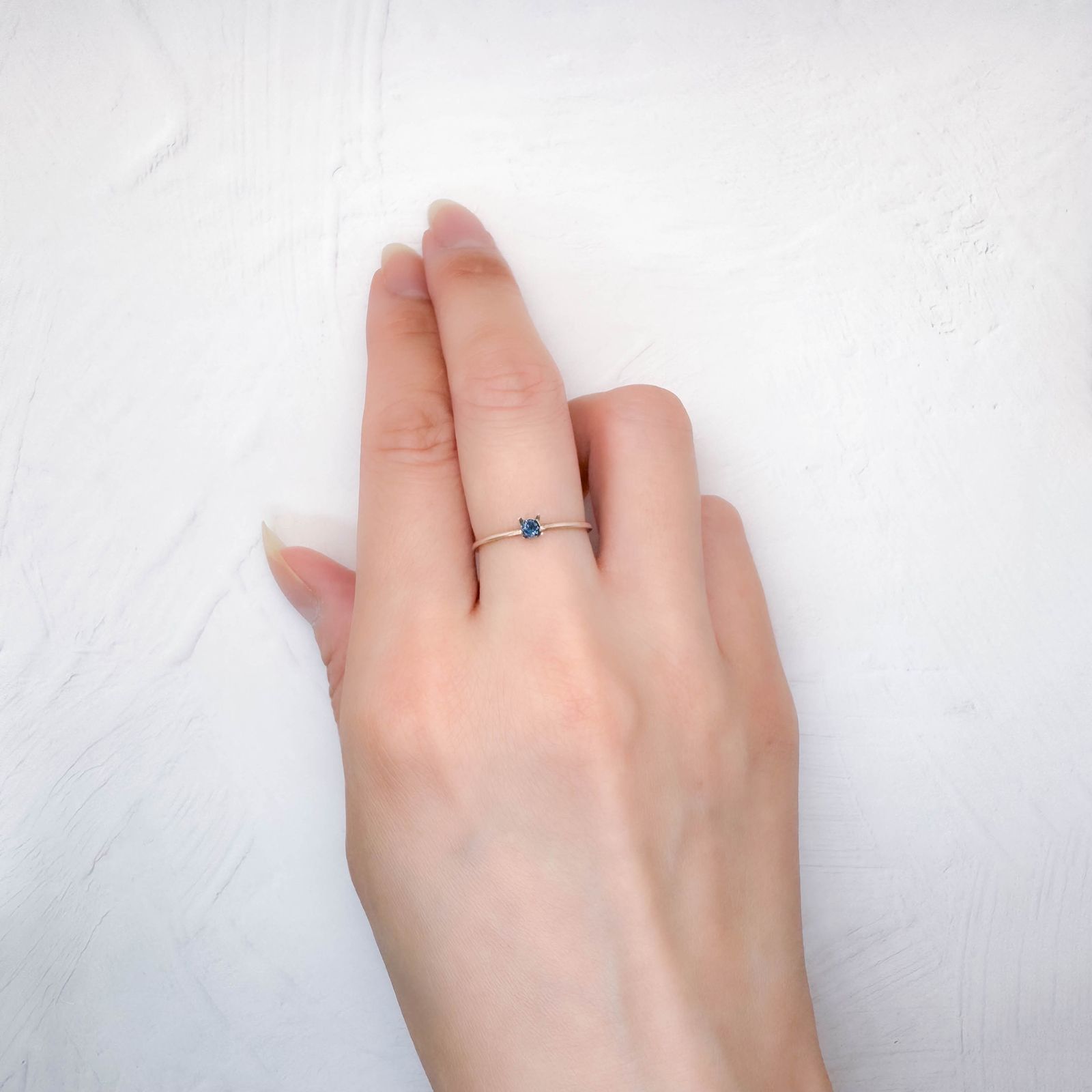 ガーナイト ナイジェリア産 0.090ct / 2.5x2.5mm前後 [250730661]