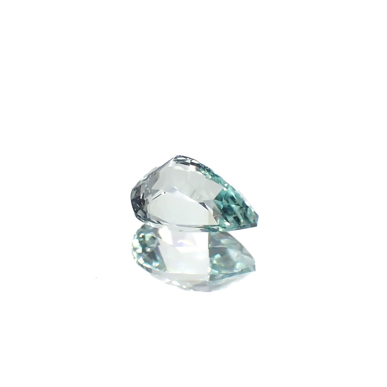 ミントベリル ブラジル産 0.20ct[240728588]4.7x3.4mm前後