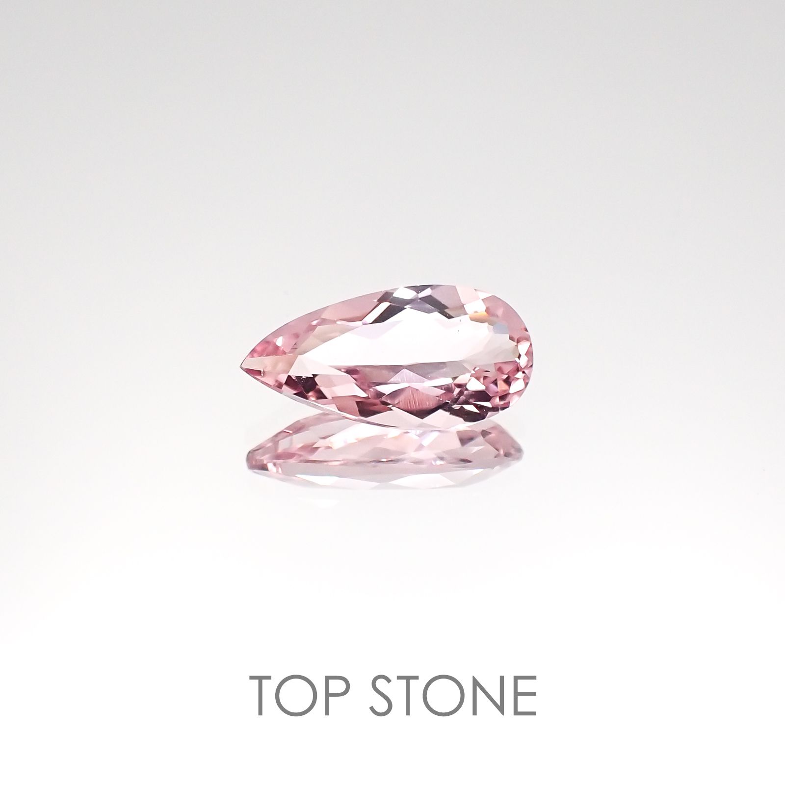 モルガナイト(宝石名モルガナイト) ナイジェリア産 0.95ct 識別済[20127415]10.2×5.2mm前後