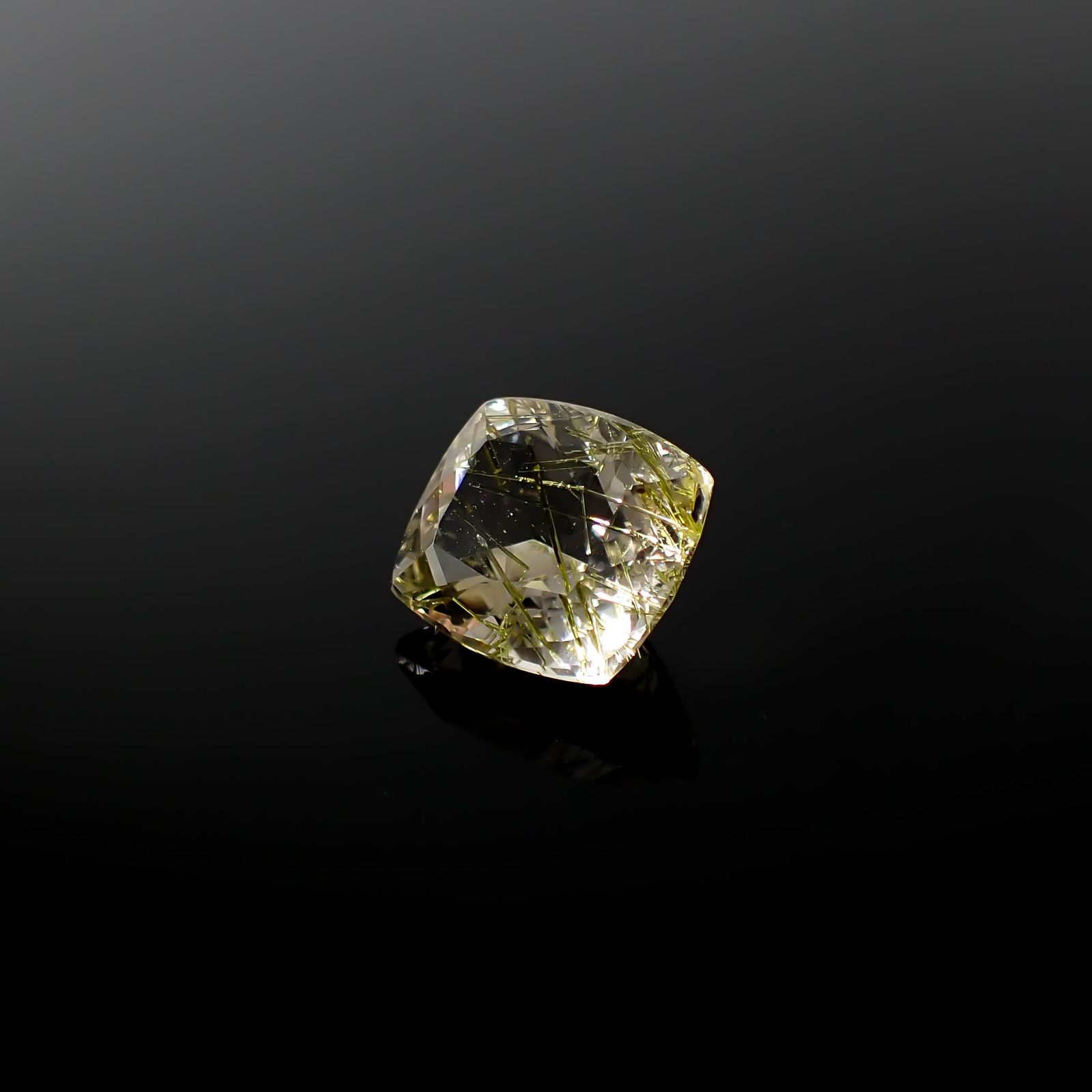 エピドートインクォーツ ブラジル産 6.11ct[240728464]12x10.7mm前後