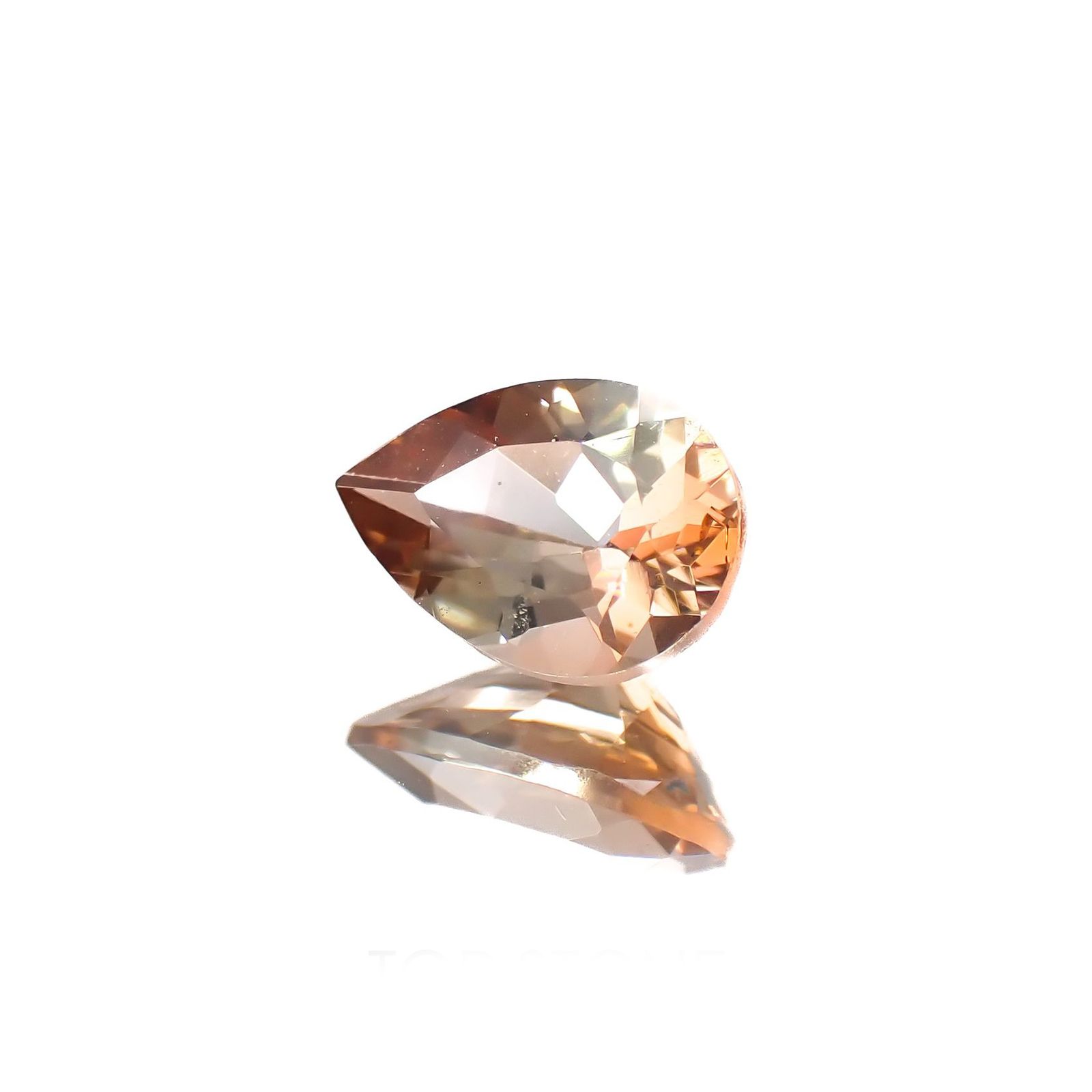 アンダリュサイト(宝石名アンダリュサイト)スリランカ/マダガスカル産 識別済 0.70ct / 7.1x4.9mm前後 [251017581]