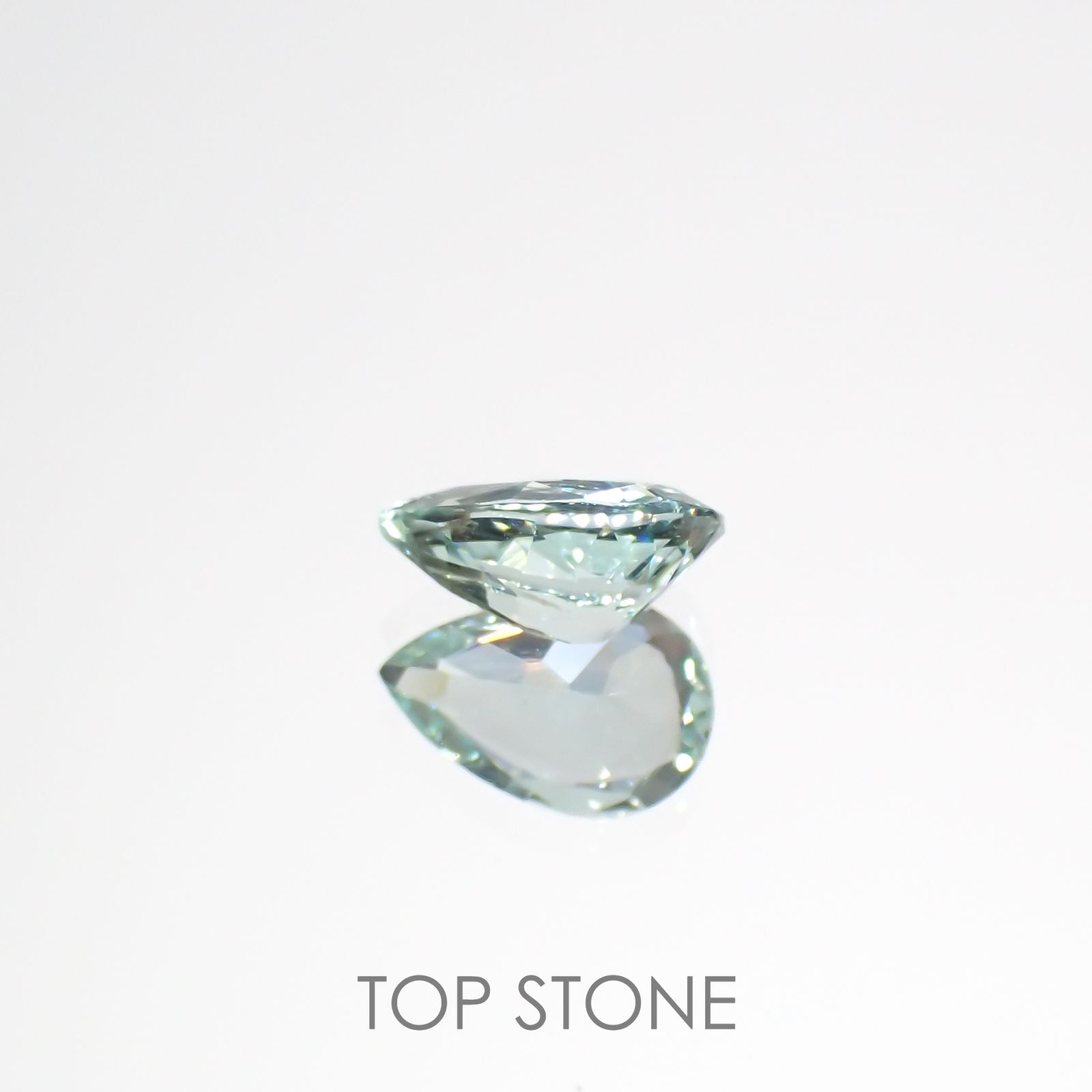 ミントベリル  ブラジル産 0.38ct[220616680]6.5x4.2mm前後