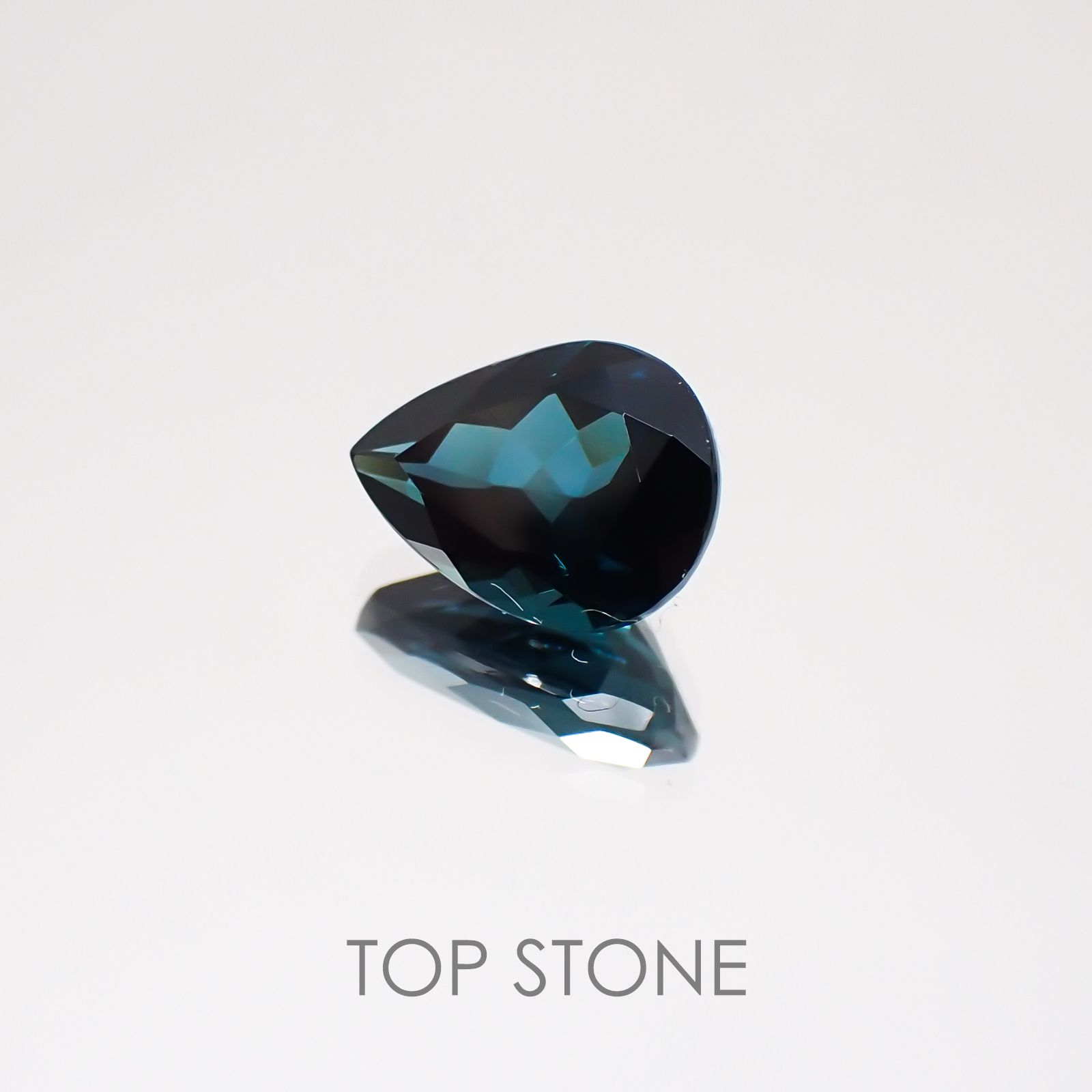 インディゴライト ブラジル産 ルース 1.3ct[20129307]8.5×6.4mm前後