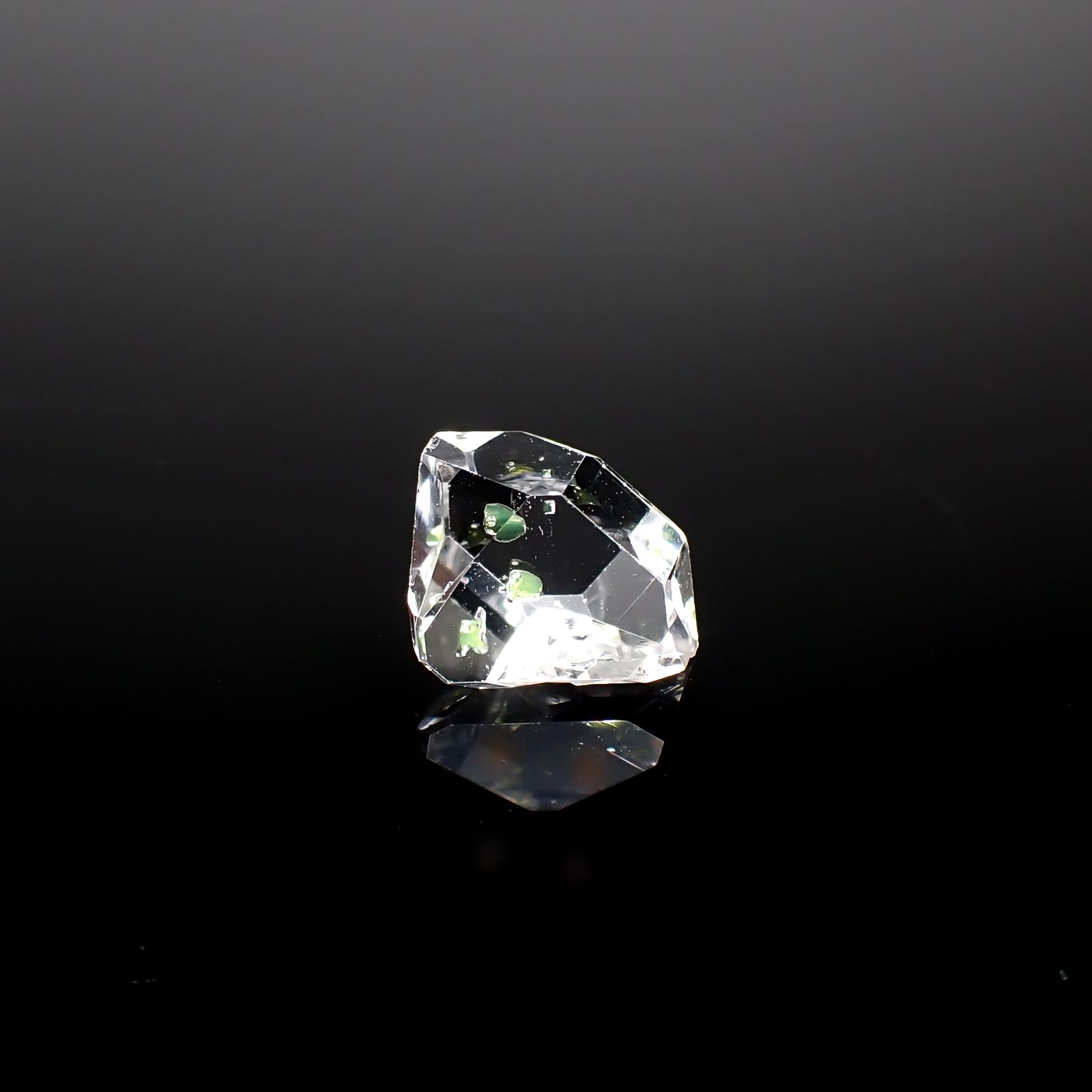 オイルインクォーツ原石 パキスタン産 2.85ct[240828666]10.9x8.6mm前後