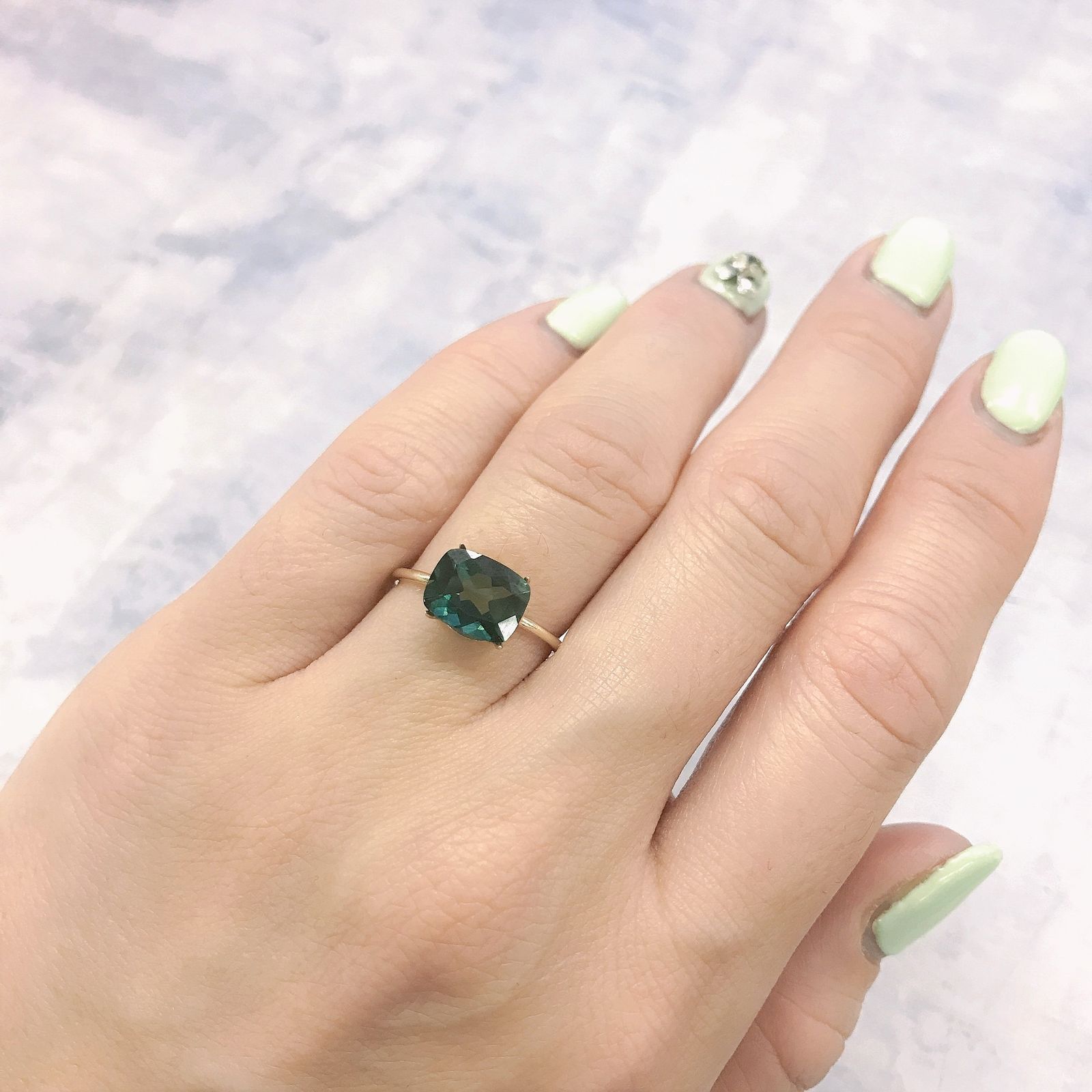 グリーンアンデシン(宝石名グリーン・アンデシン)チベット産 1.75ct 識別済[220115251]8.9x7.1mm前後