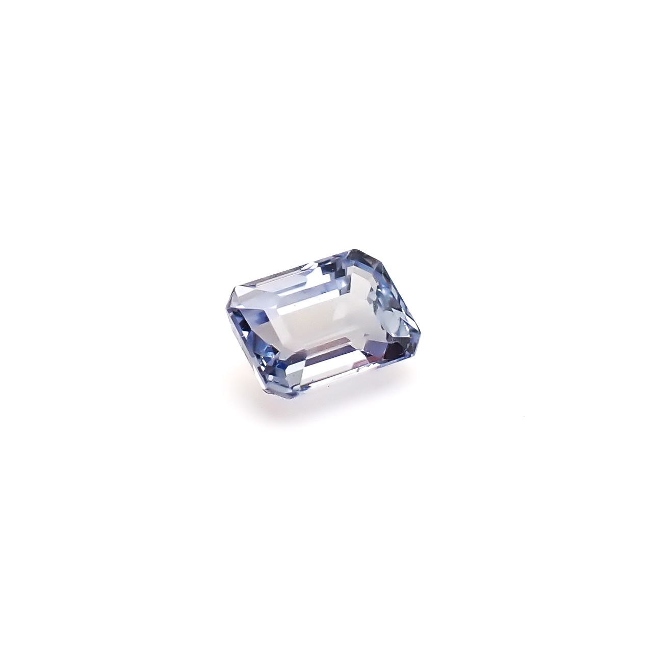 アイスブルーサファイア スリランカ/マダガスカル産 0.71ct / 5.4x4mm前後 [260732587]