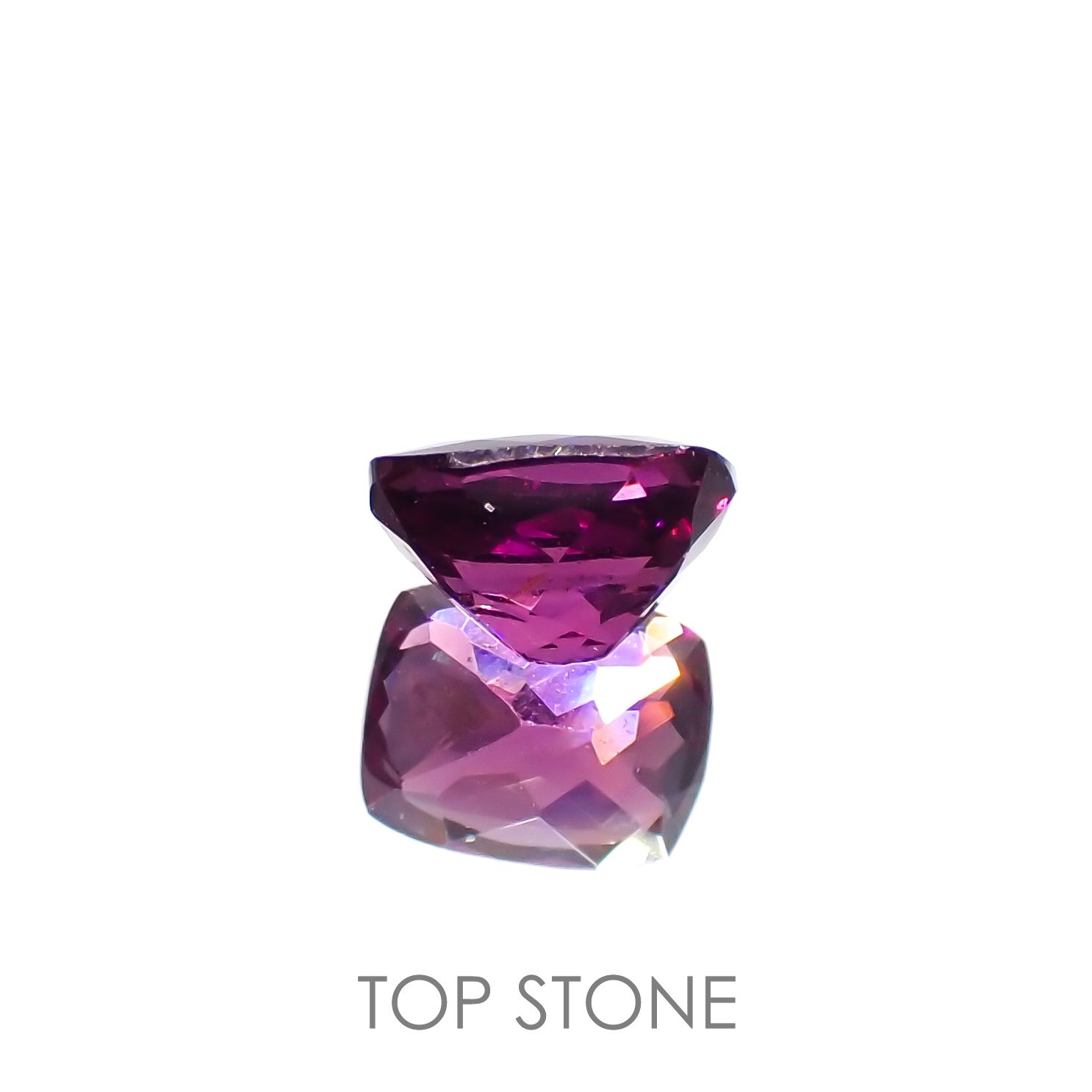 グレープガーネット(宝石名ガーネット)ブラジル産 1.48ct 識別済[220917708]7.1x5.7mm前後