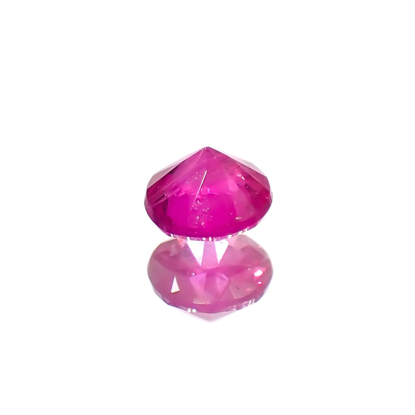 ルビー(宝石名ルビー)タイ/ミャンマー産 0.12ct 識別済[230321299]2.8x2.7mm前後