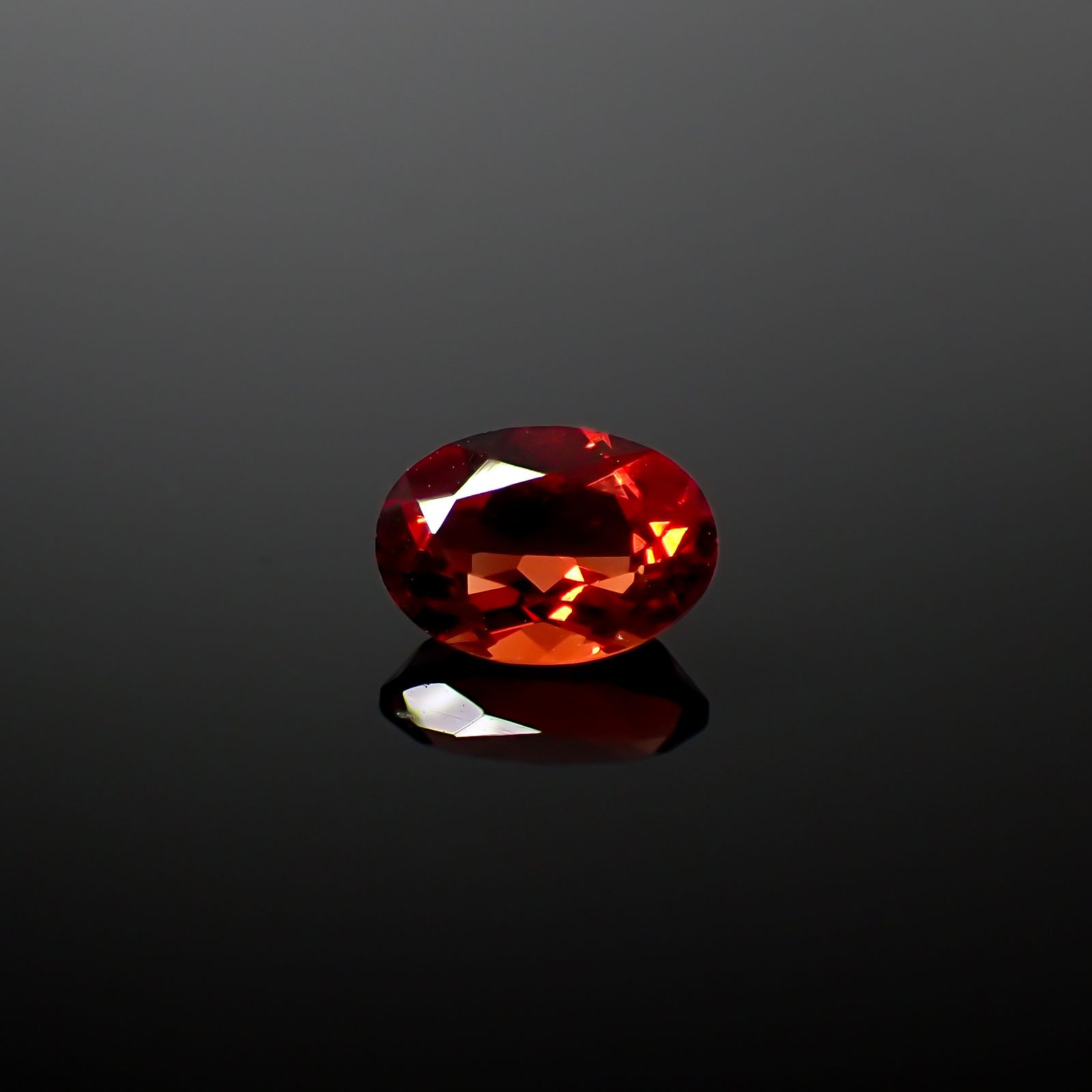 アンデシン(宝石名アンデシン/ラブラドライト)チベット産 0.67ct 識別済[240125615]6.9x4.8mm前後