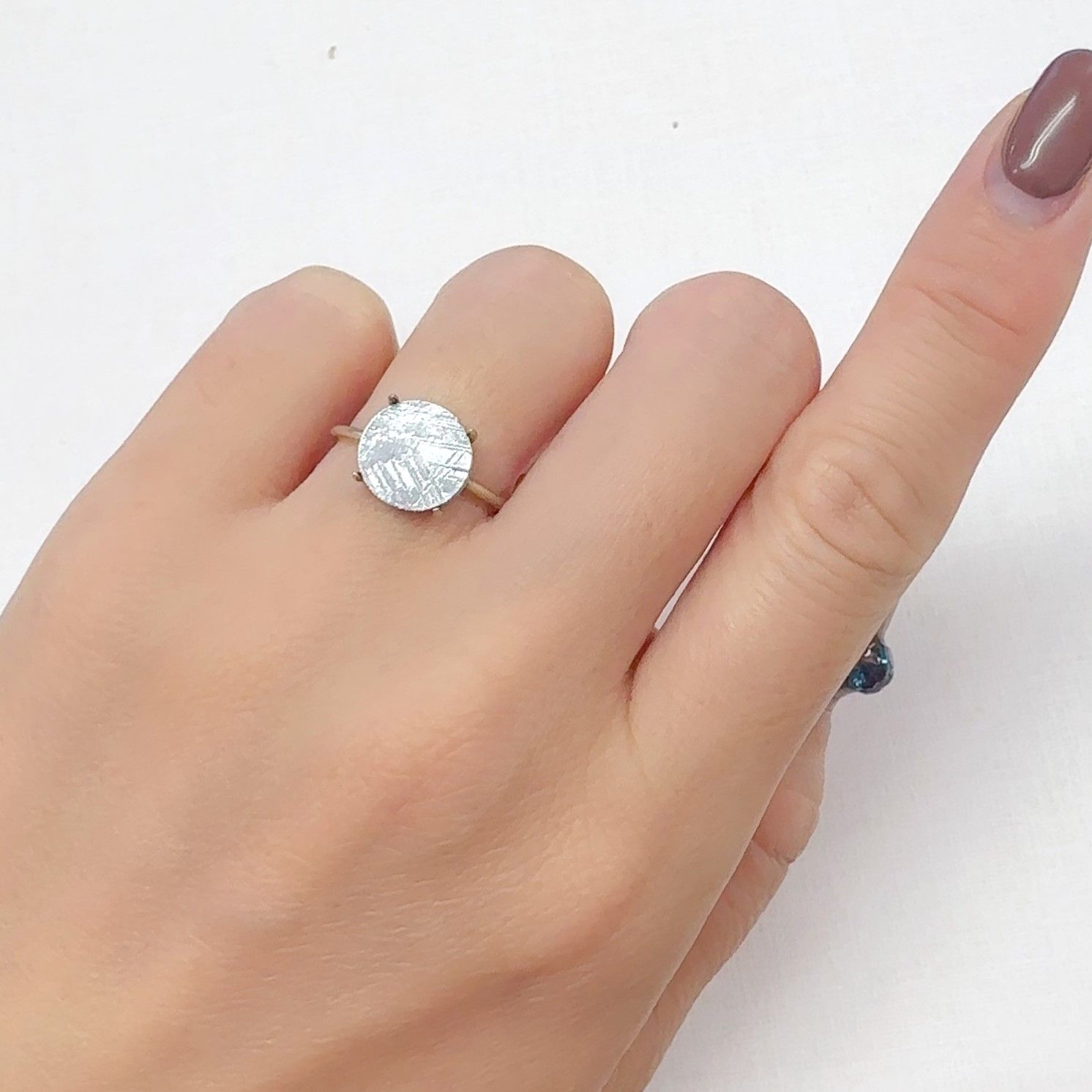 アルタイ隕石 発見地:中国 1.74ct[240125562]9.9x9.9mm前後