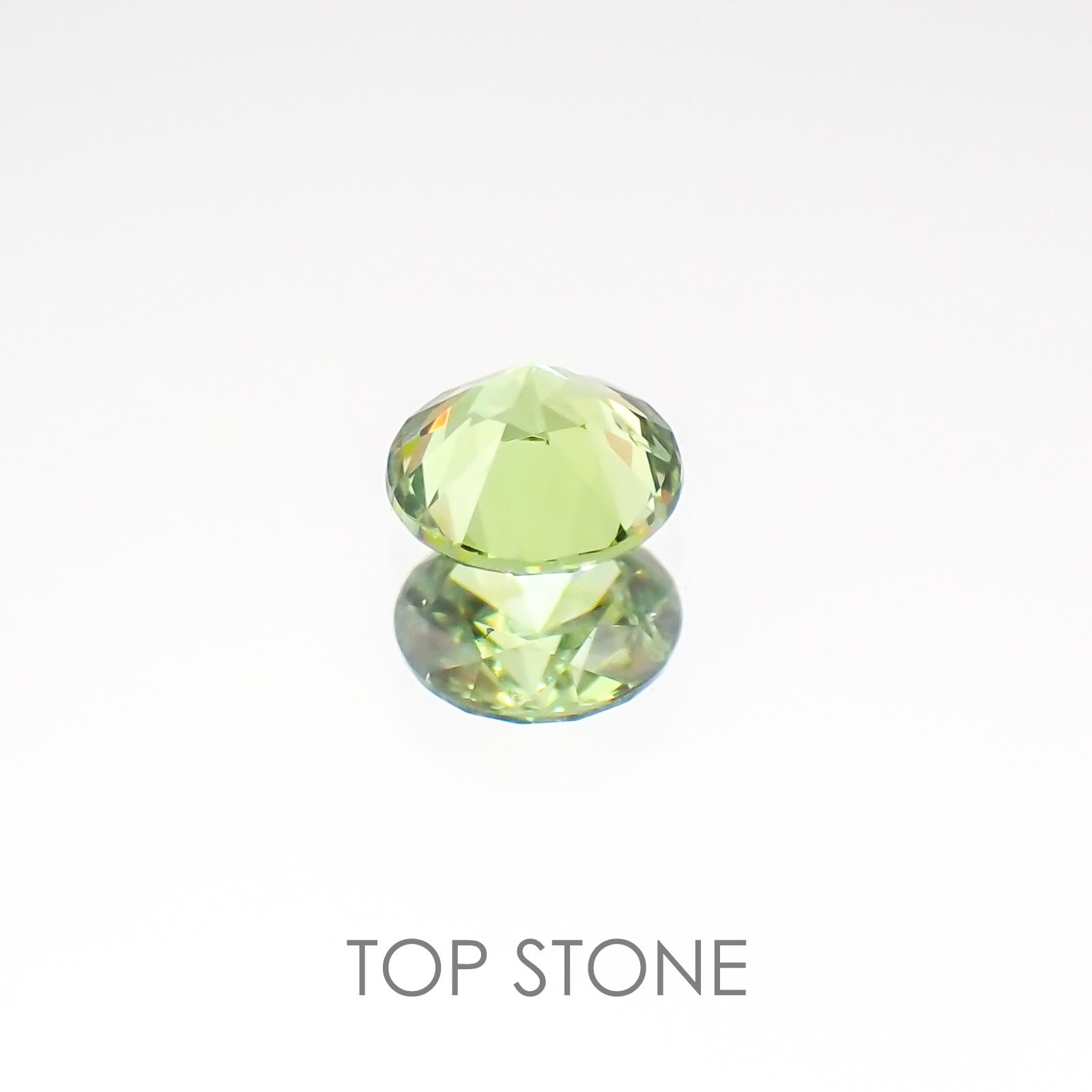 デマントイドガーネット ロシア産 ルース 0.18ct[20107341]3.4×3.4mm前後