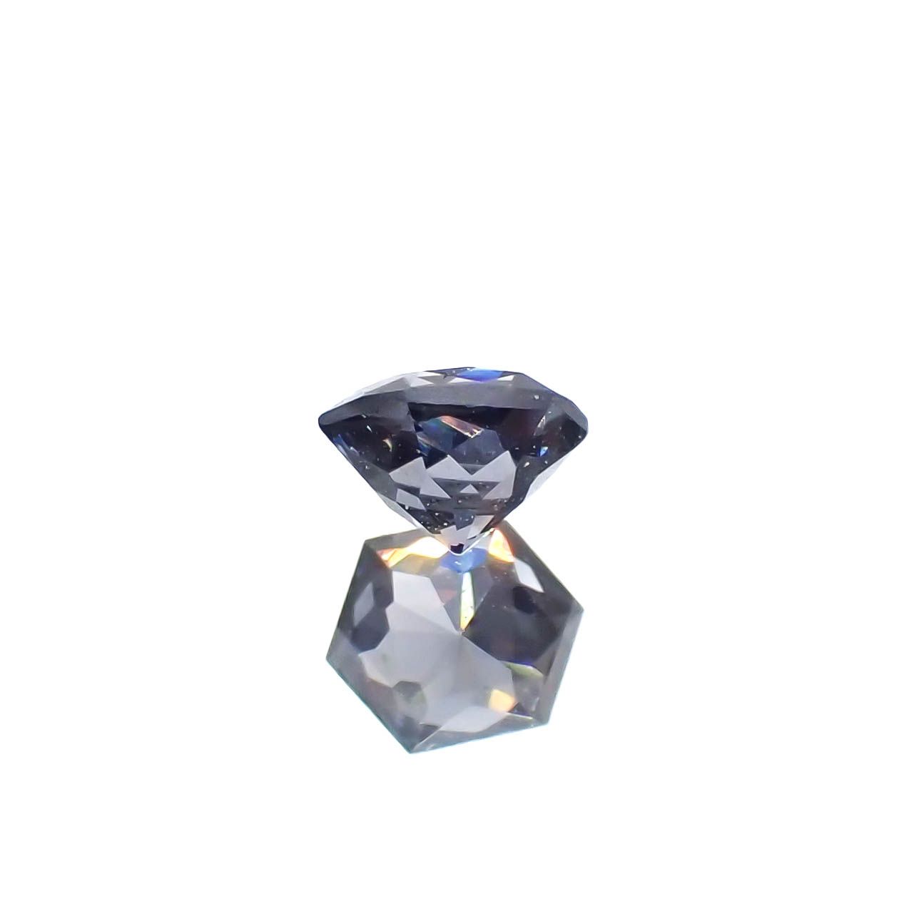 ◇ヘキサゴンカット◇バイオレットスピネル(宝石名スピネル)ビルマ/マダガスカル産 0.30ct 識別済[230220670]3.7x3.5mm前後