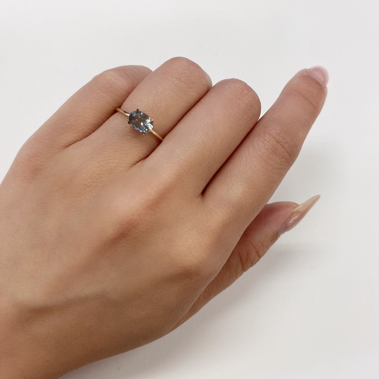 アベンチュリンアクアマリン ブラジル産 ルース 0.7ct[210712974]7×5mm前後