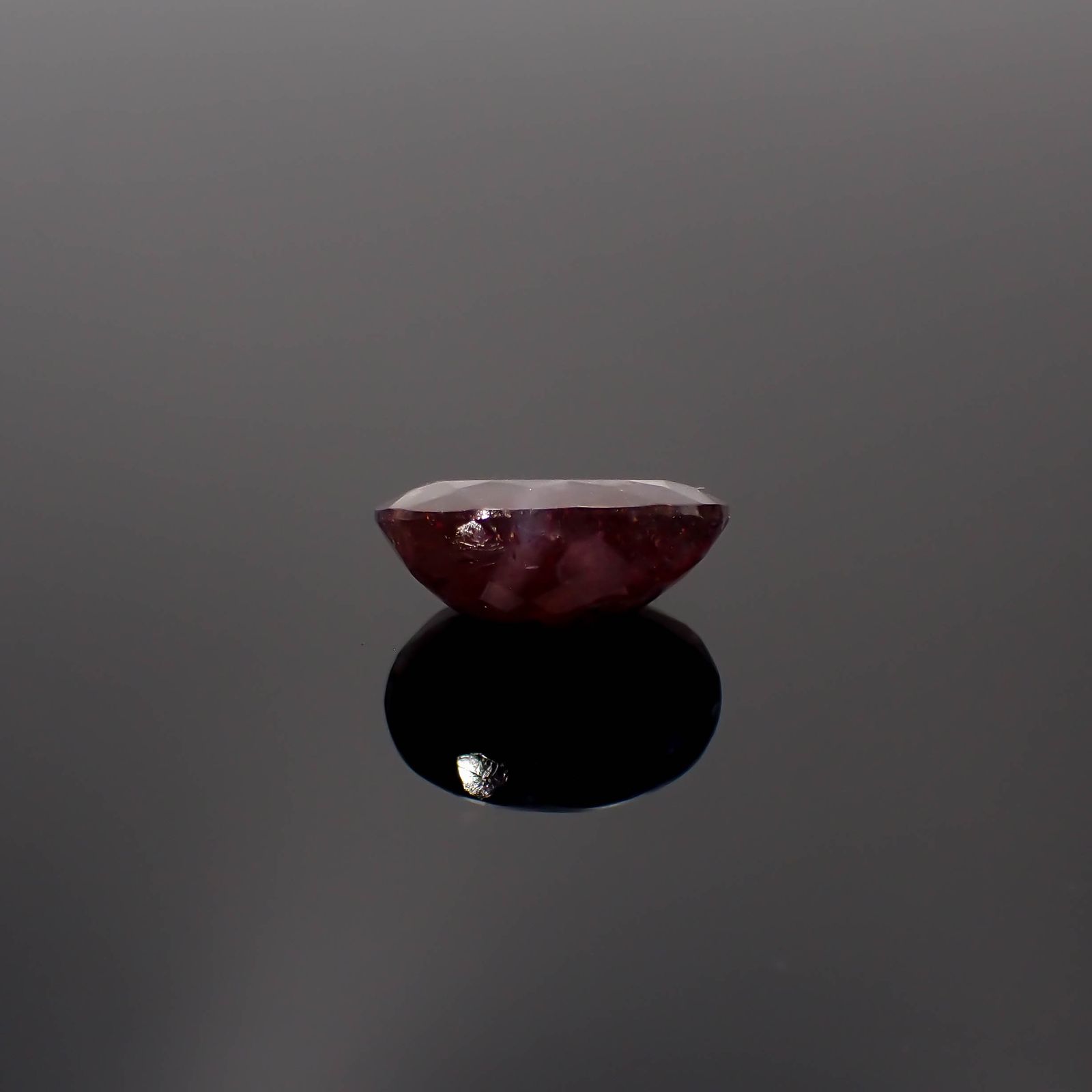 ブラッドショットアイオライト インド産 11.40ct[230622537]18x13.4mm前後
