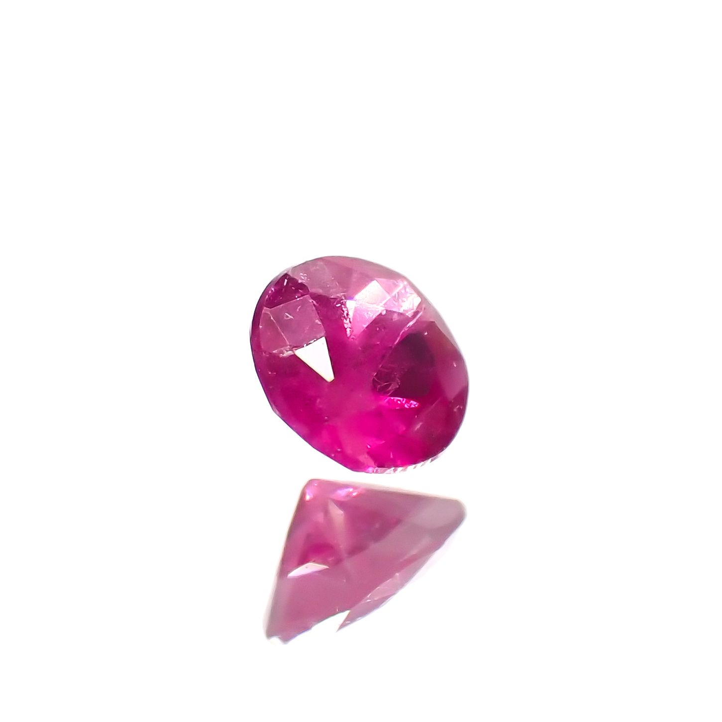 ルビー タイ/ミャンマー産 0.11ct[230321294]3x2.8mm前後
