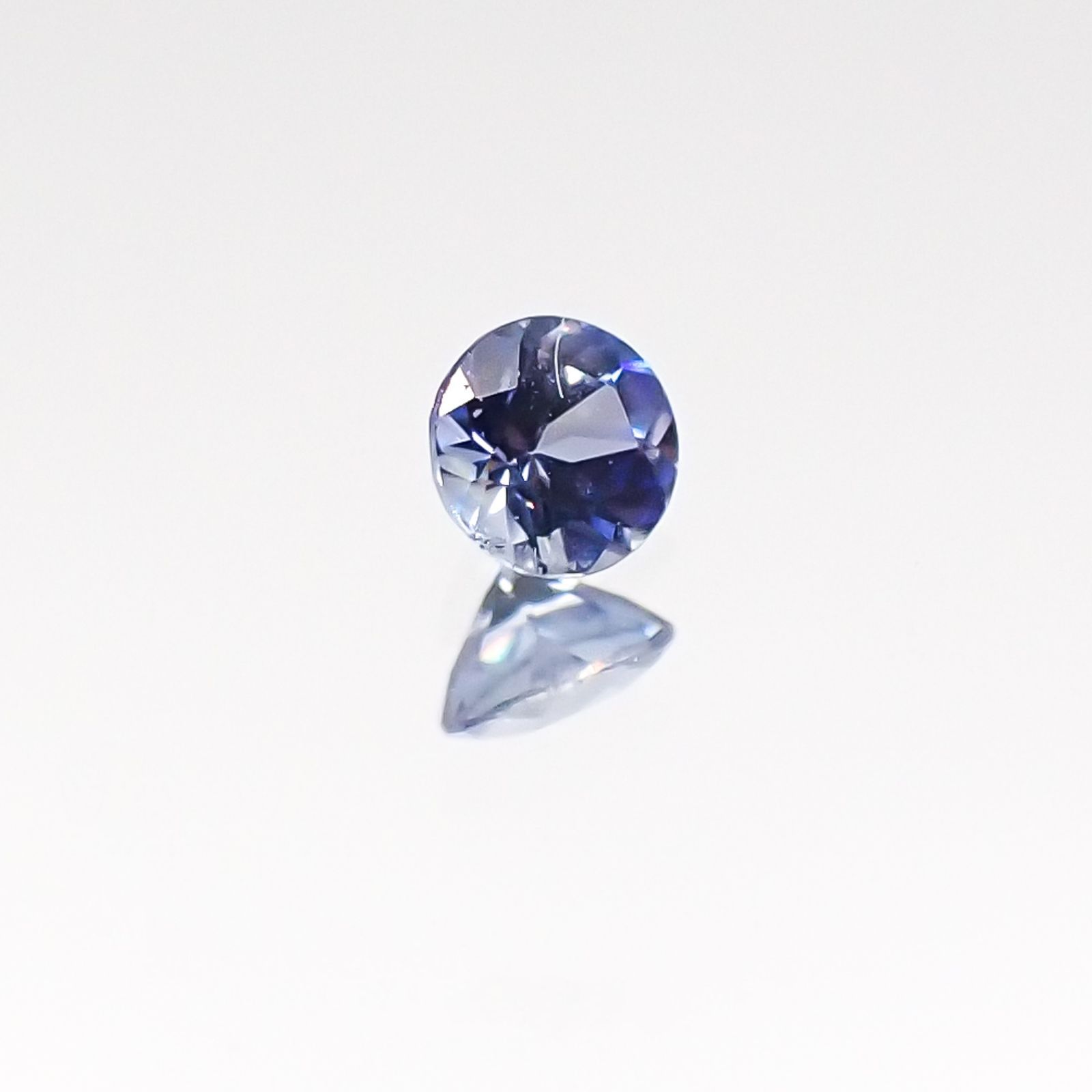 ベニトアイト(宝石名ベニトアイト) アメリカ・カリフォルニア産 0.066ct 識別済[20117619]2.5×2.4mm前後