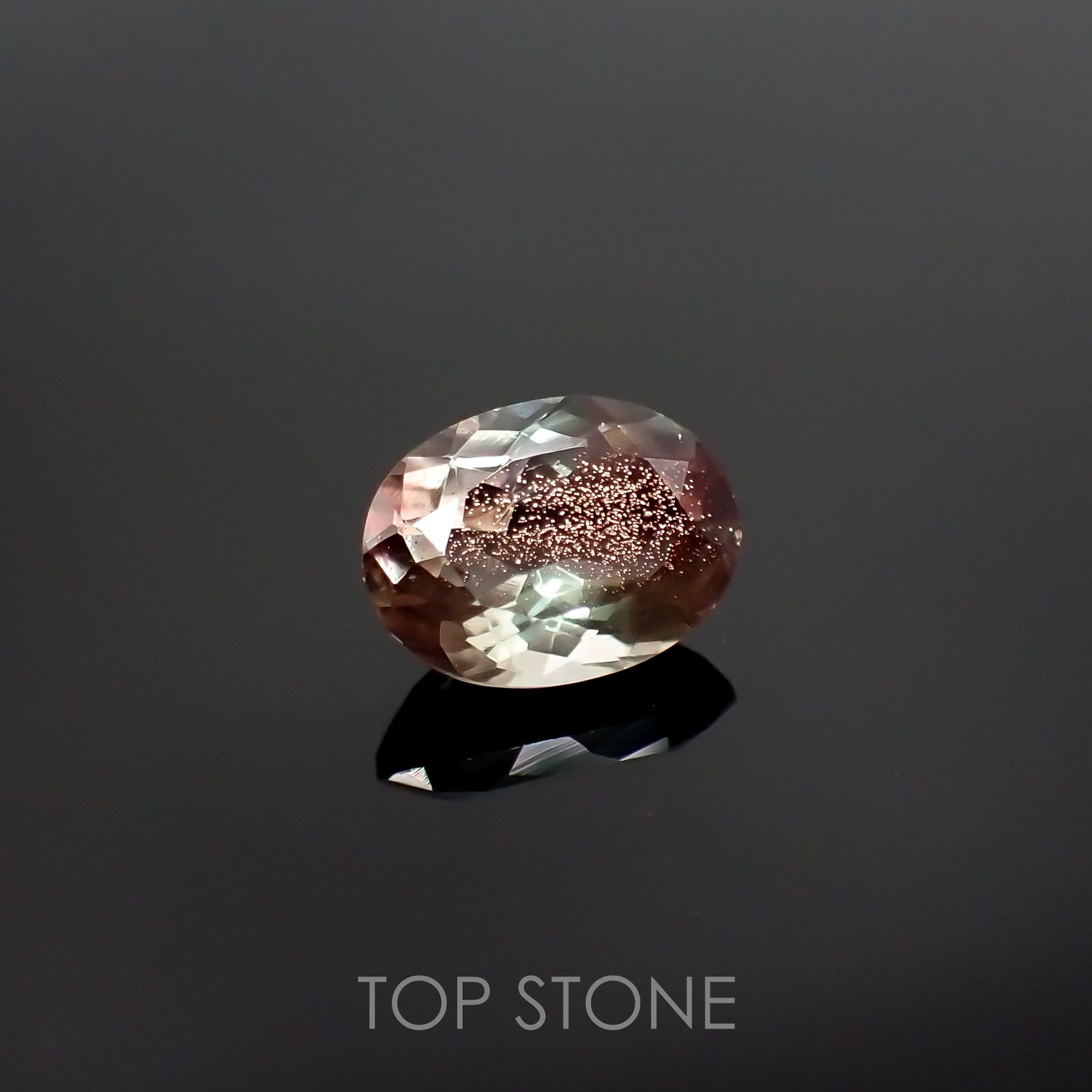 バイカラーオレゴンサンストーン アメリカ産 ルース 1.07ct[210711947]7.8×6mm前後