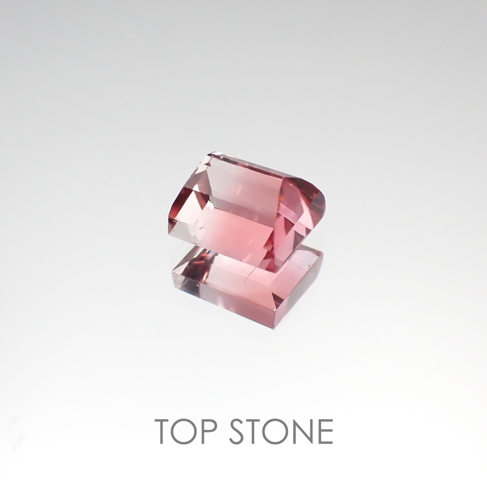 パーティカラートルマリン(宝石名パーティカラード・トルマリン) ブラジル産 1.210ct ソ付(彩珠)[20117509]6×5.1mm前後