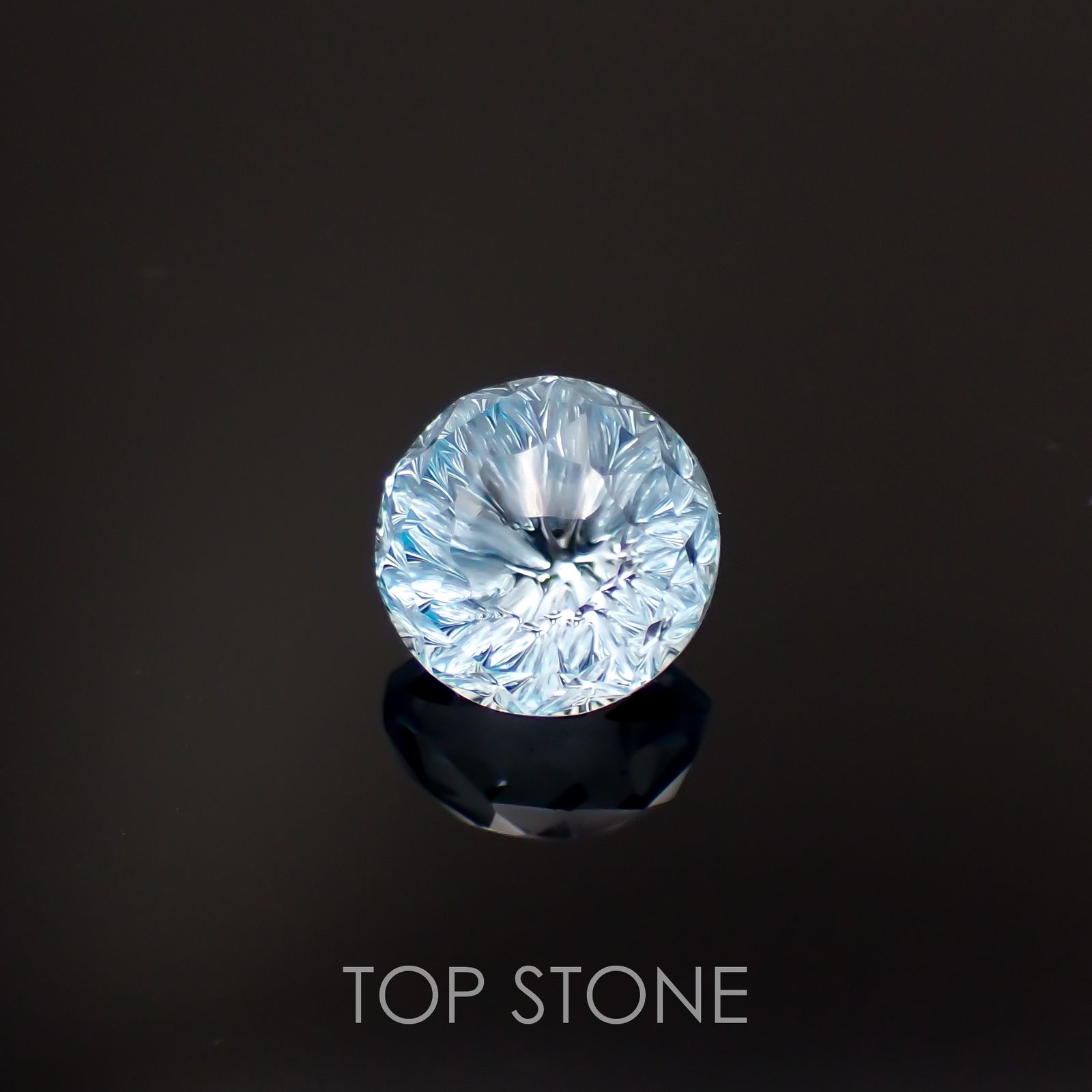◇カスタムカット◇ブルートパーズ ブラジル産 3.38ct[221219360]8.3x8.3mm前後