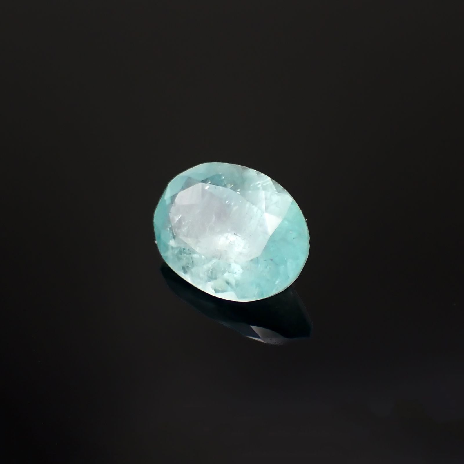 ユークレース(宝石名ブルー・ユークレース)コロンビア産 1.576ct ソ付(彩珠)[221018851]9x6.5mm前後