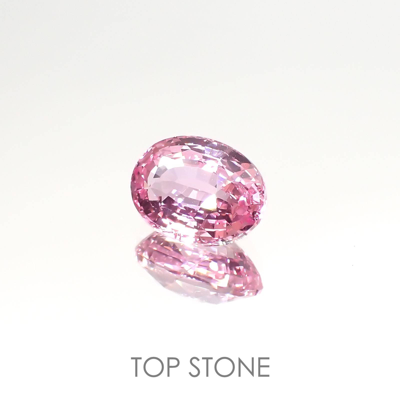 パパラチャサファイア(宝石名サファイア/別名パパラチャ・サファイア)スリランカ産 3.398ct 日独鑑付[220616443]9.96x7.43mm前後