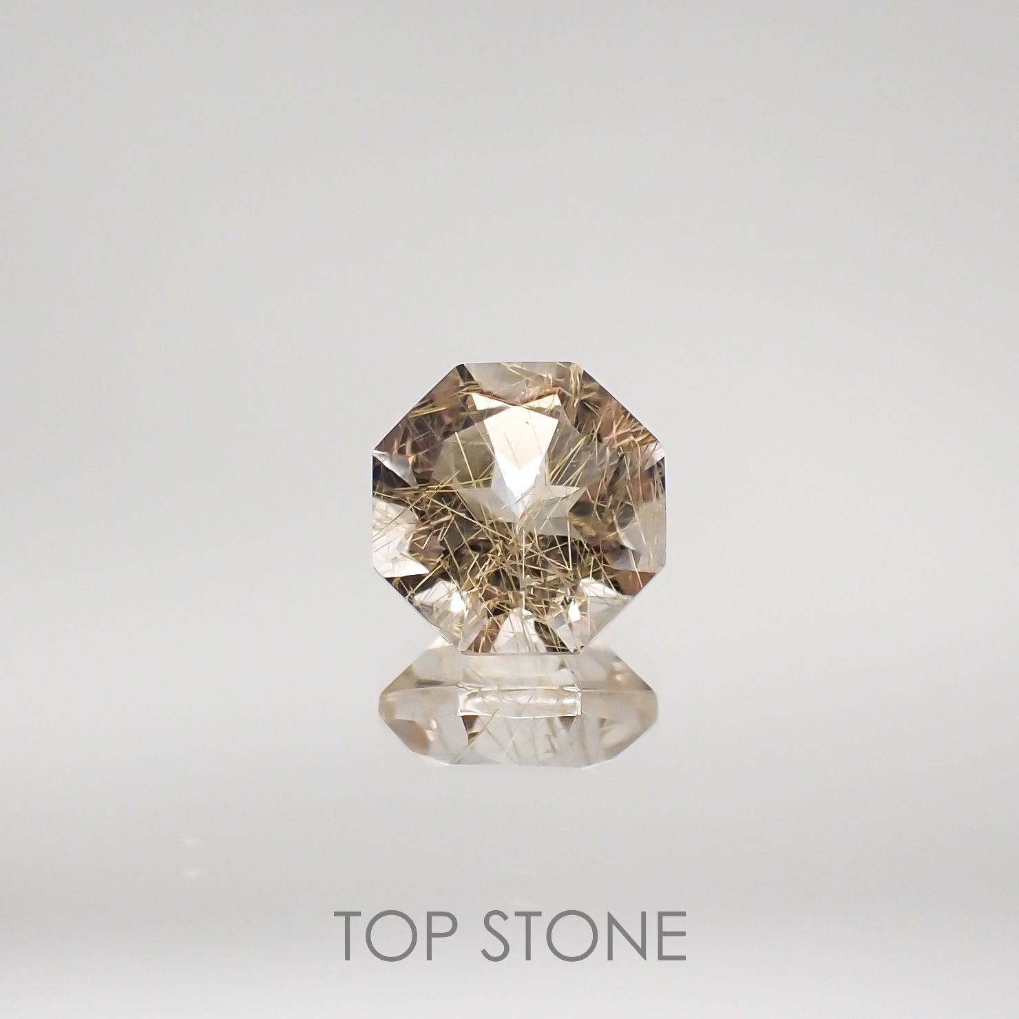 ◇オクタゴンカット◇ルチルクォーツSA(宝石名ルチルレイテッド・クォーツ) ブラジル産 0.92ct 識別済[210611303]6.2×6.1mm前後