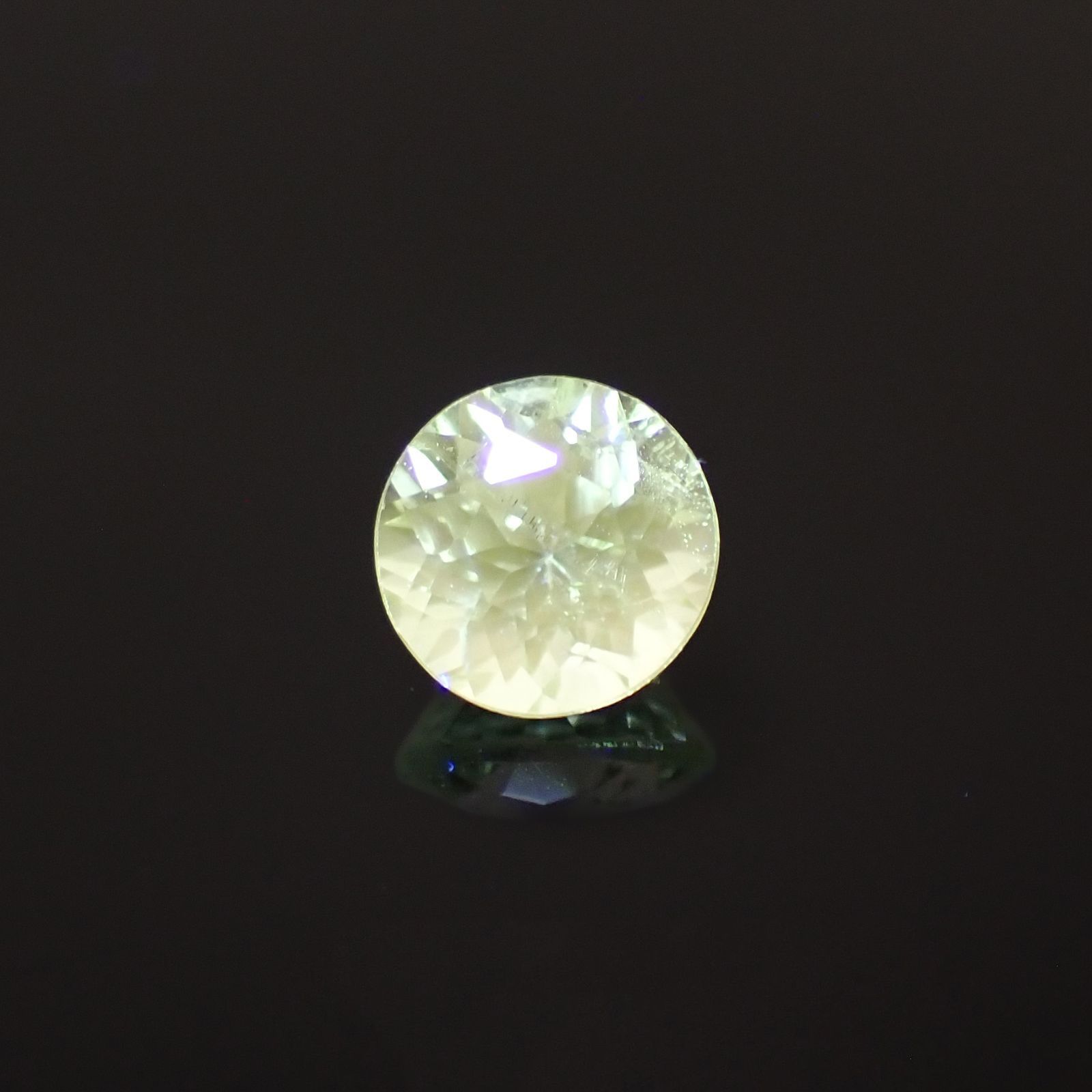 バナジウムコーネルピン(宝石名コーネルピン)タンザニア・タンガ州産 識別済 0.44ct / 4.5x4.5mm前後 [230320927]
