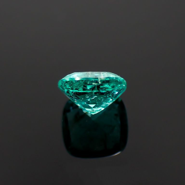 パライバトルマリン(宝石名トルマリン/別名パライバ・トルマリン)ブラジル・キントス鉱山産 0.289ct ソ付(宝貴協)[221018744]4.1x4.1mm前後