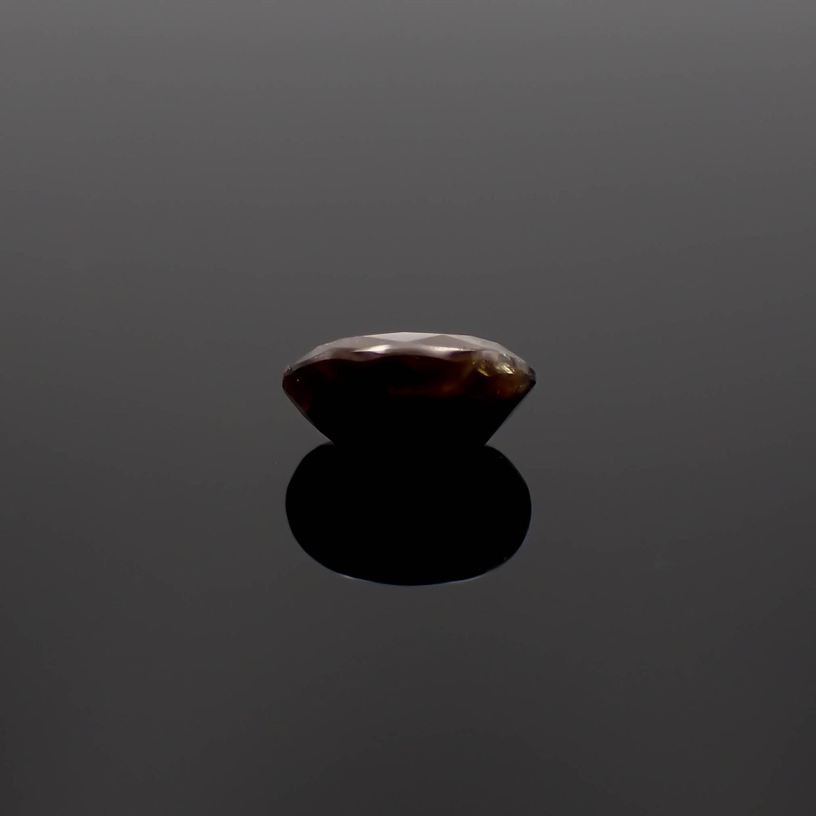 ゴールドシーンサファイア非加熱 ケニア産 1.64ct[230321325]8.1x5.3mm前後