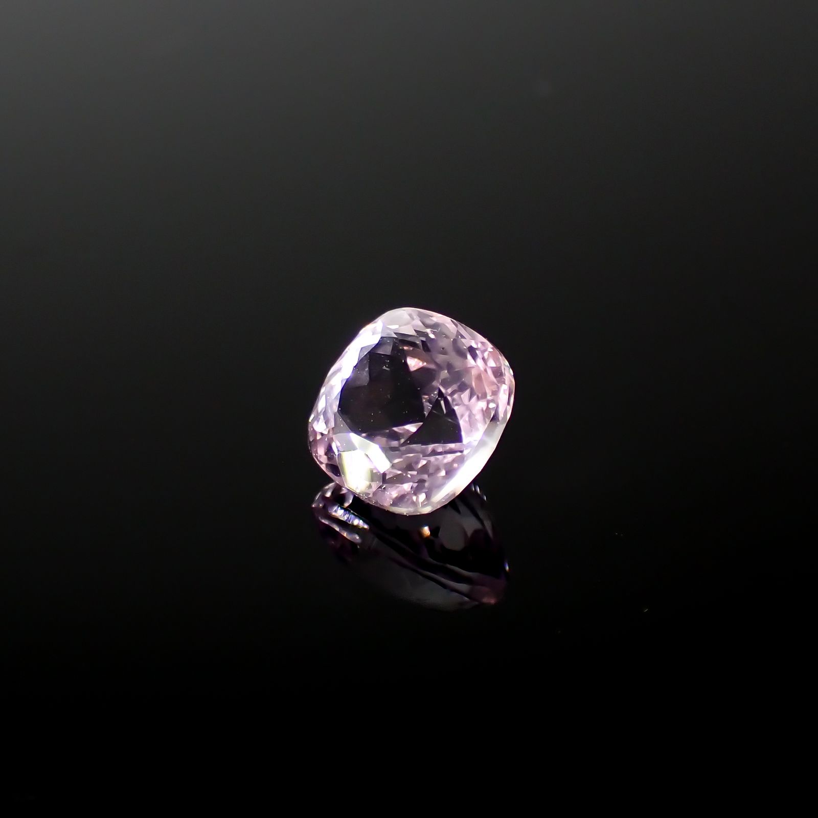 クンツァイト アフガニスタン産 1.98ct[240125360]7x7mm前後