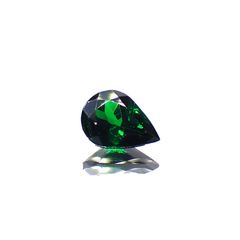 ツァボライト(宝石名グリーン グロッシュラー・ガーネット)タンザニア産 0.692ct ソ付(彩珠)[231224571]6.8x4.8mm前後
