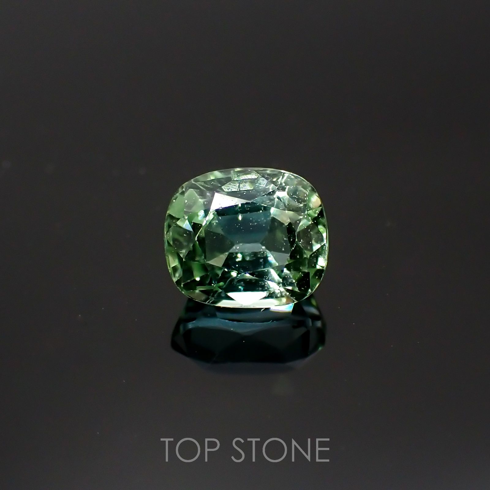 ブルーグリーントルマリン アフガニスタン産 0.72ct[220716995]5.4x4.6mm前後