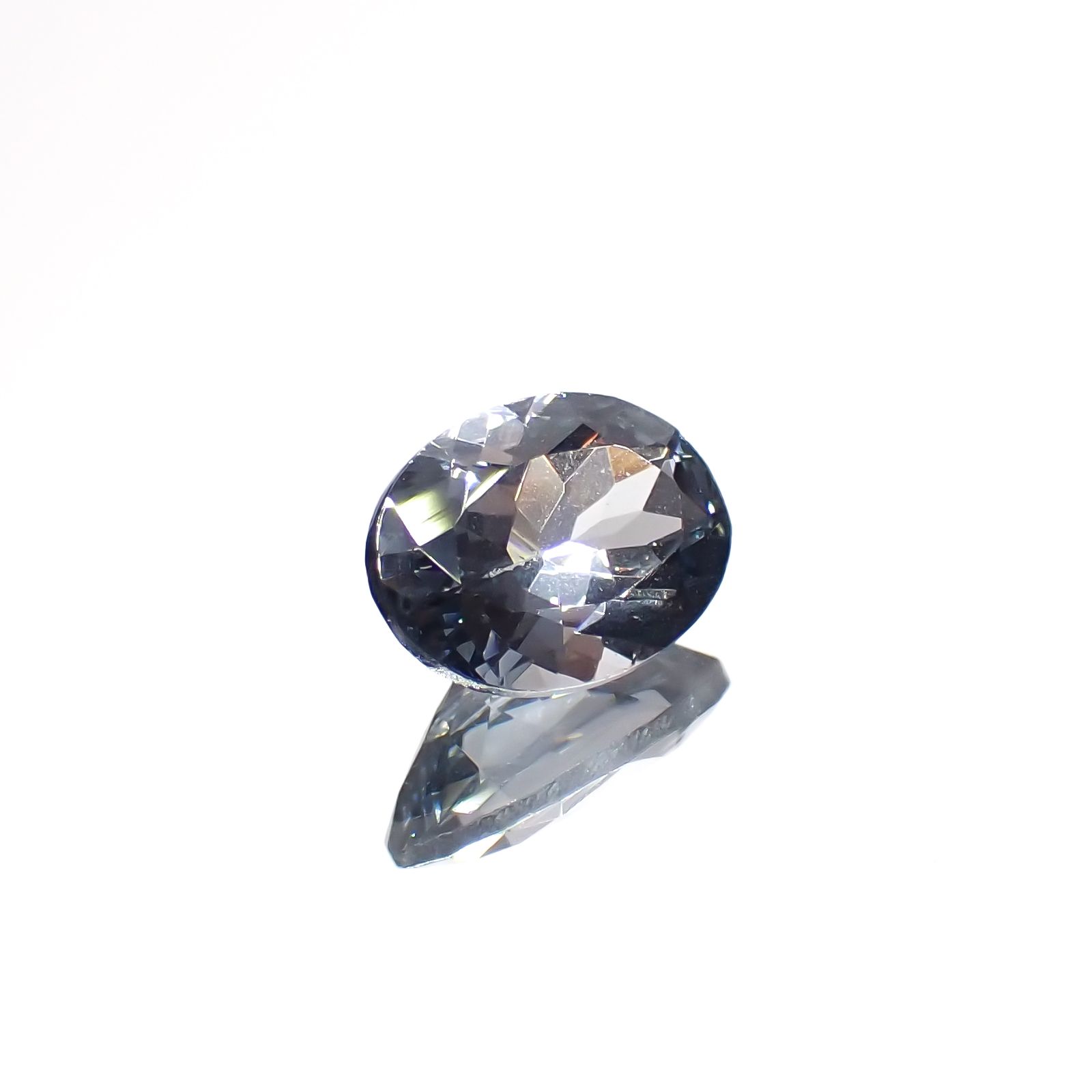 グレースピネル タンザニア産 0.89ct[230421547]6.9x5.1mm前後