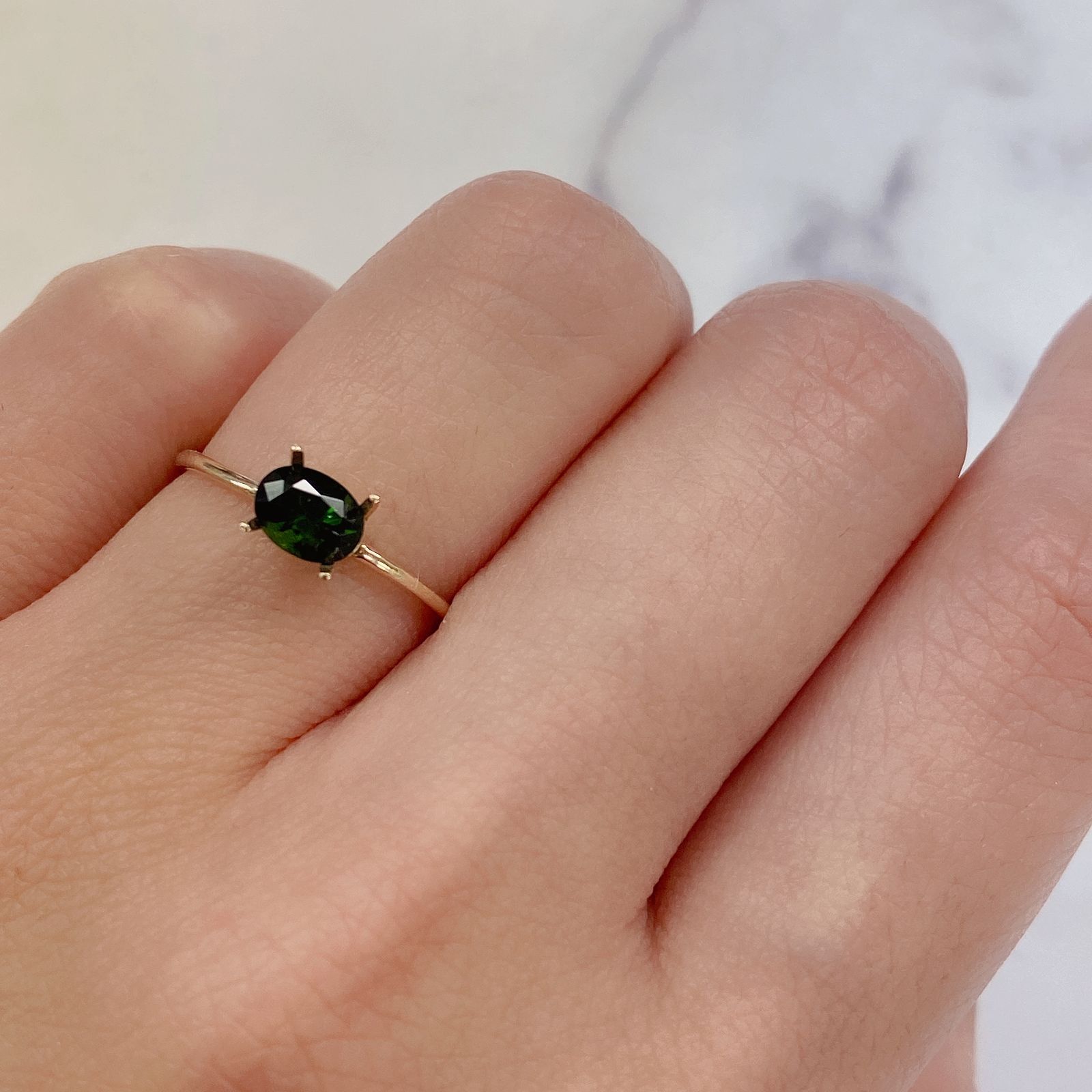 クロムトルマリン(宝石名クロム・トルマリン) タンザニア産 0.48ct 識別済[20096222]5.9×4.4mm前後