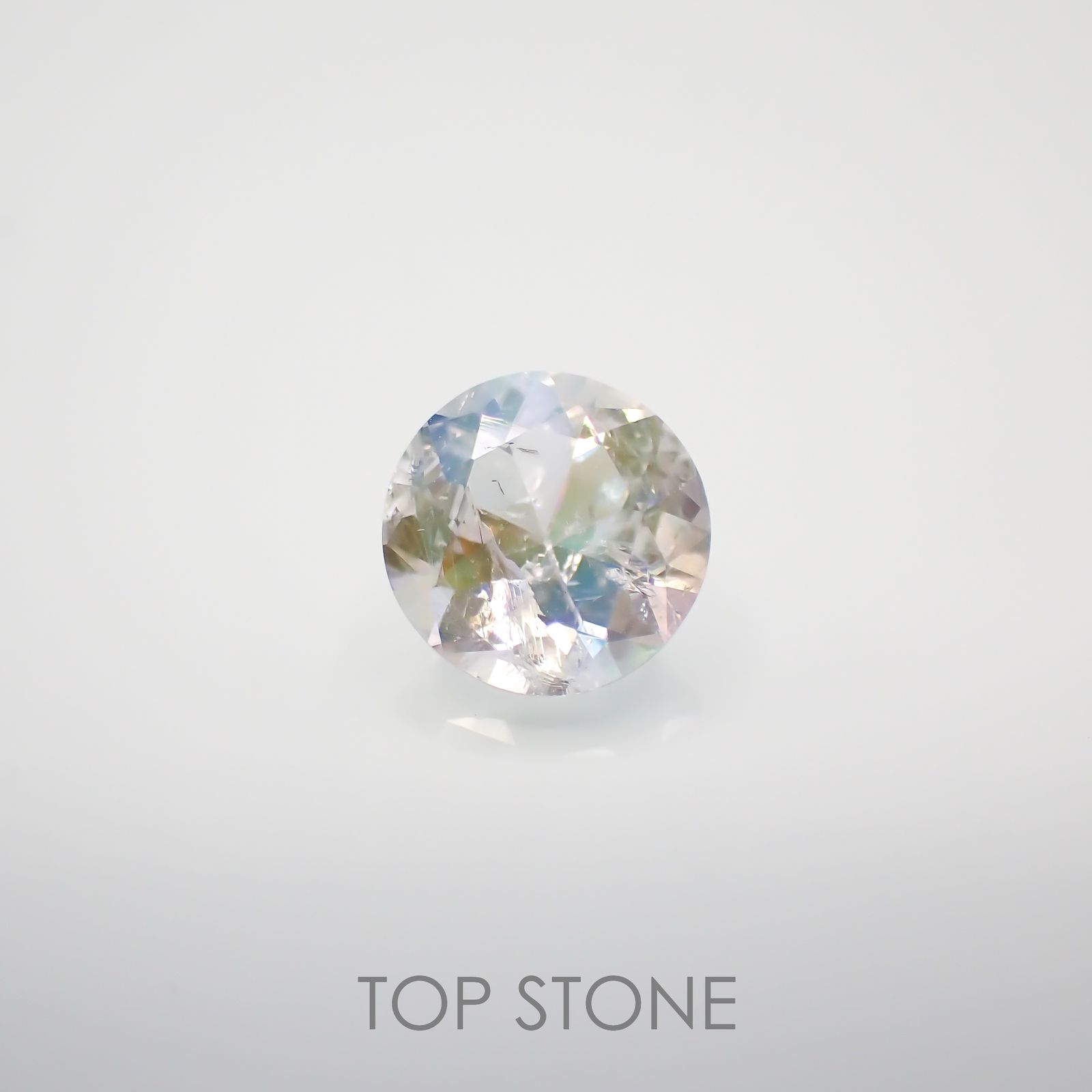 レインボームーンストーン(宝石名ラブラドライト)タンザニア産 1.33ct 識別済[220716854]7.6x7.4mm前後