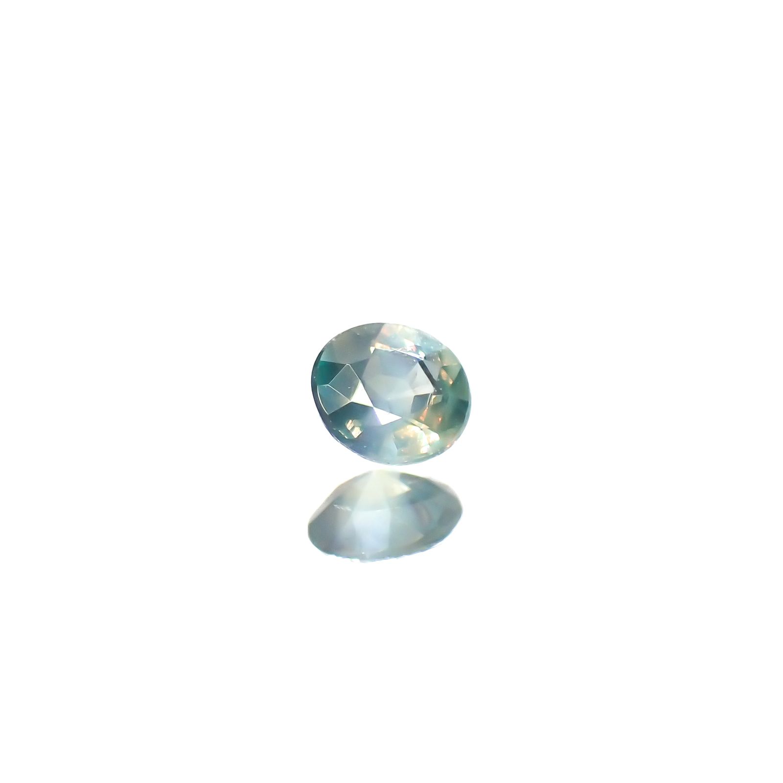 アレキサンドライトキャッツアイ ブラジル産/EmeraldMains社製 0.062ct[240527607]2.7x2.7mm前後