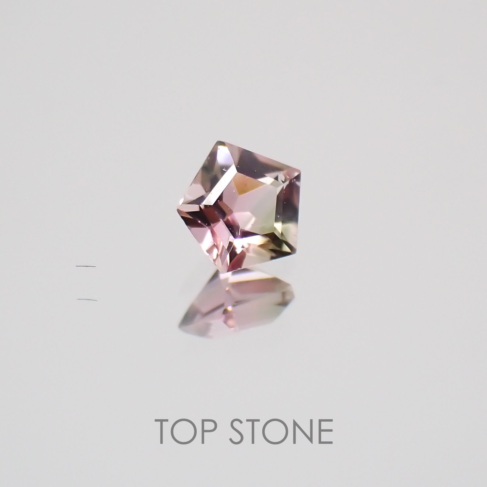 ◇ペンタゴンカット◇バイカラートルマリンSA ブラジル・アフリカ産 ルース 0.11ct[21019134]3.1×3.1mm前後